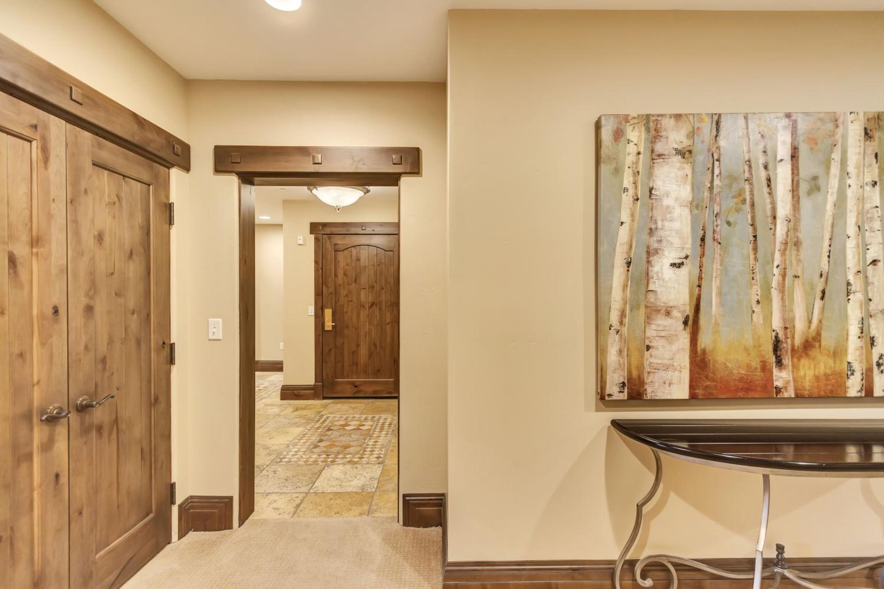 Three Bedroom Suite - Photo 11