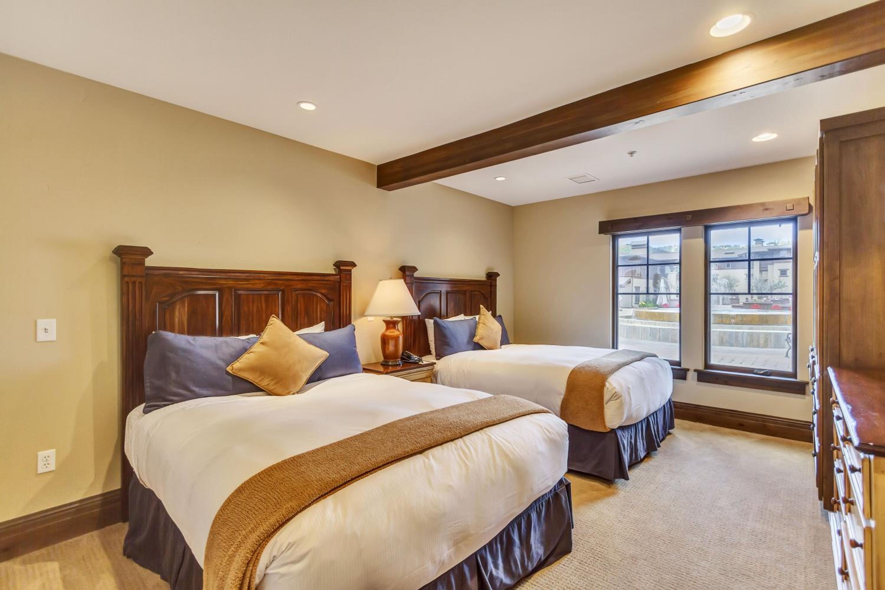 Three Bedroom Suite - Photo 6