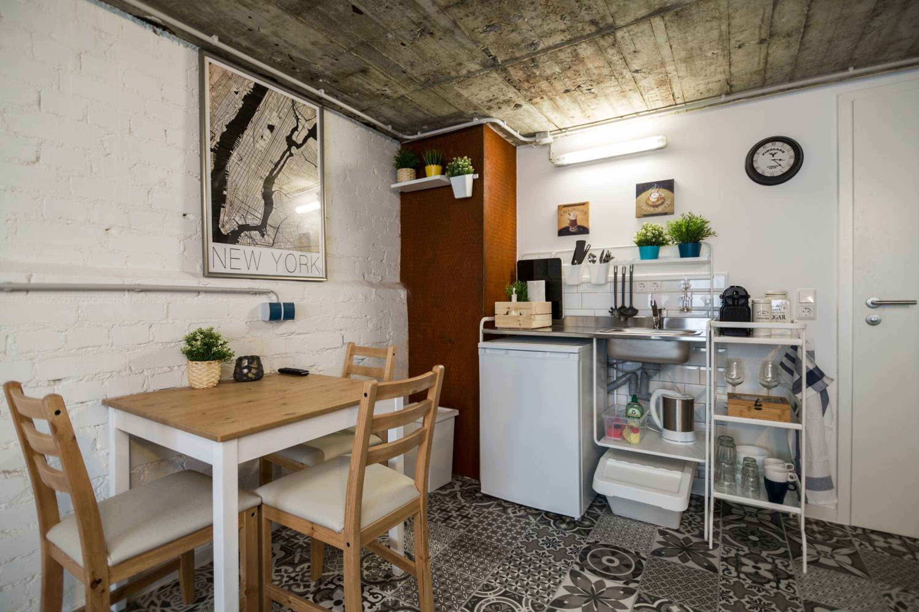 Studio Apartment photo 2