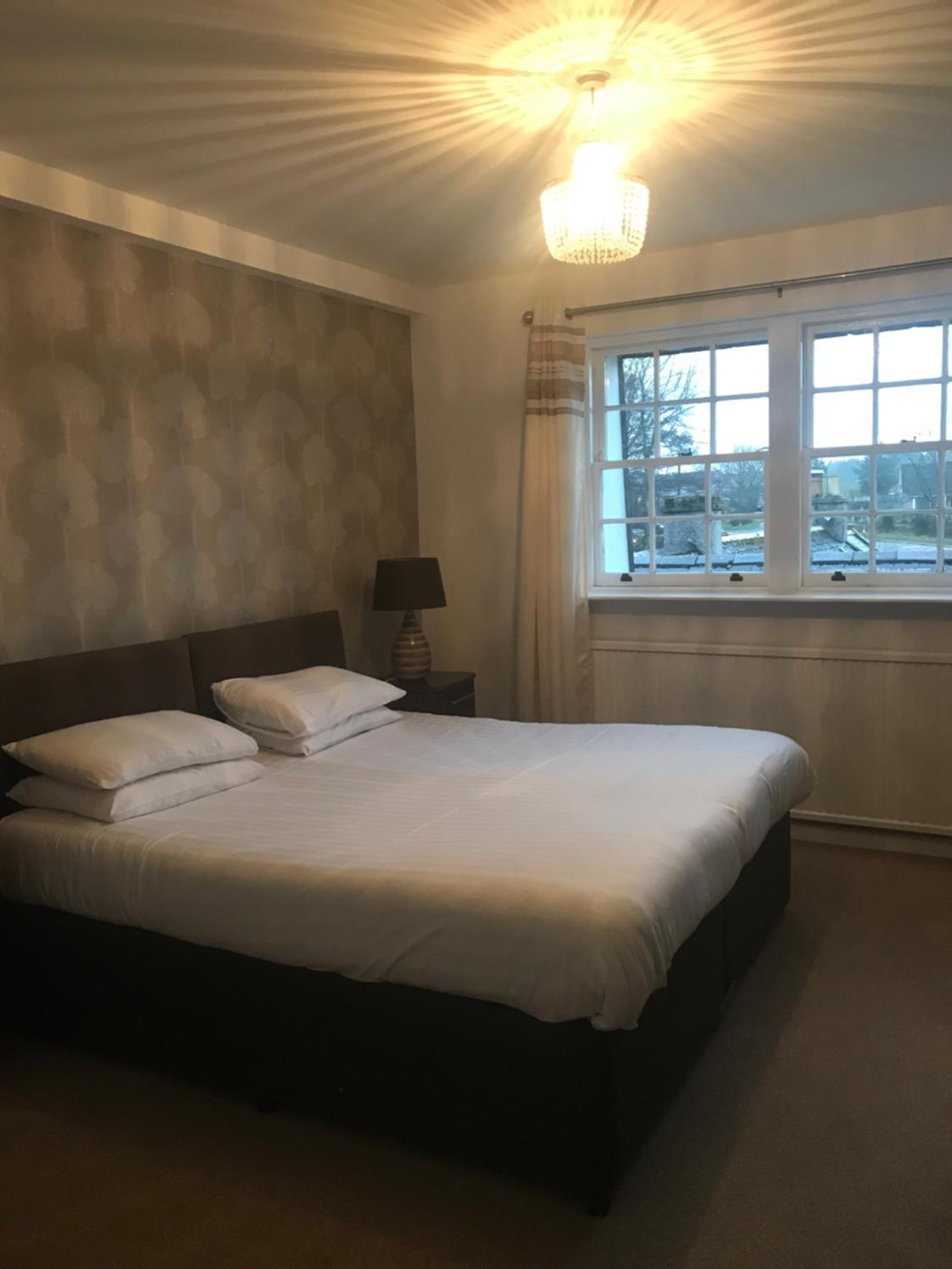 Single Room with Bathroom photo 3