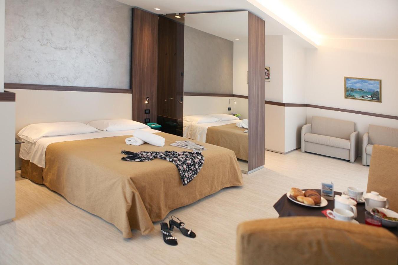 Suite with Sea View - Photo 2