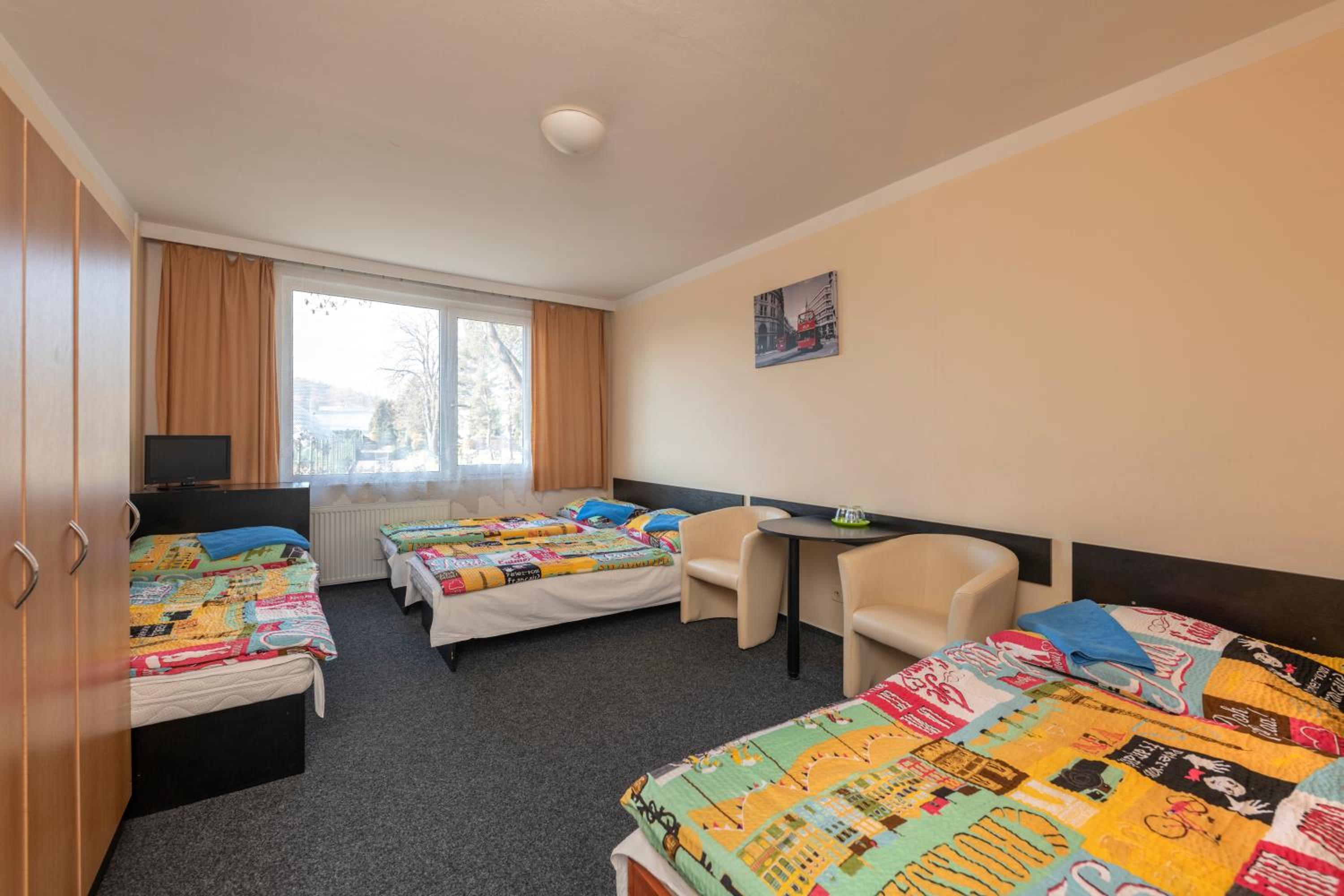 Quadruple Room - Photo 2