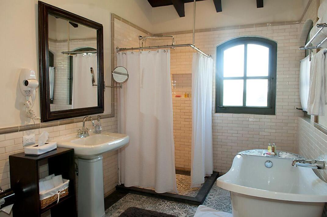 Suite with Balcony photo 2