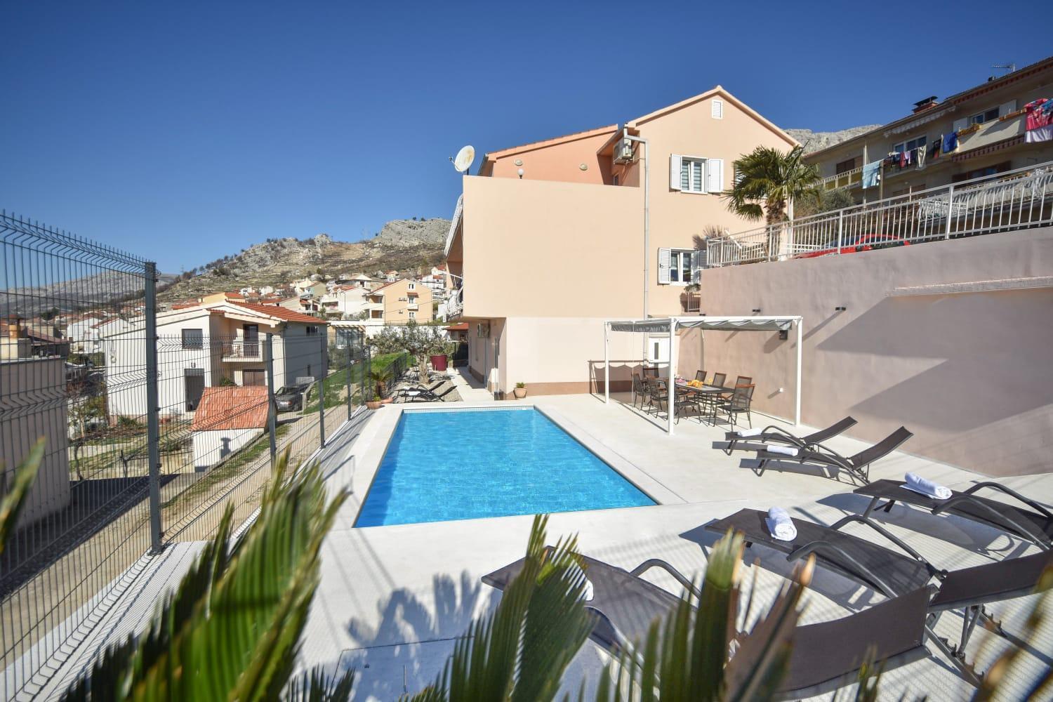 Villa with Private Pool photo 3