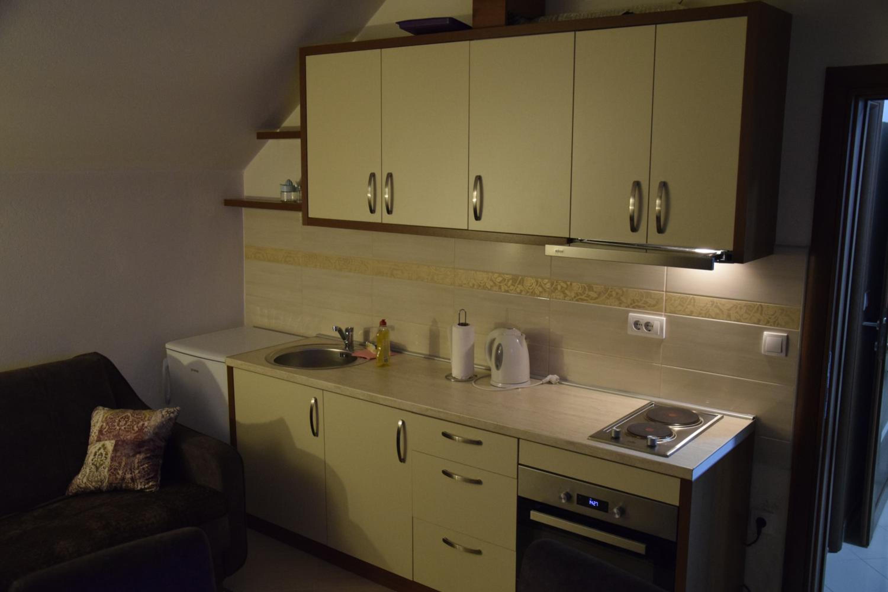 Apartment with Balcony photo 2