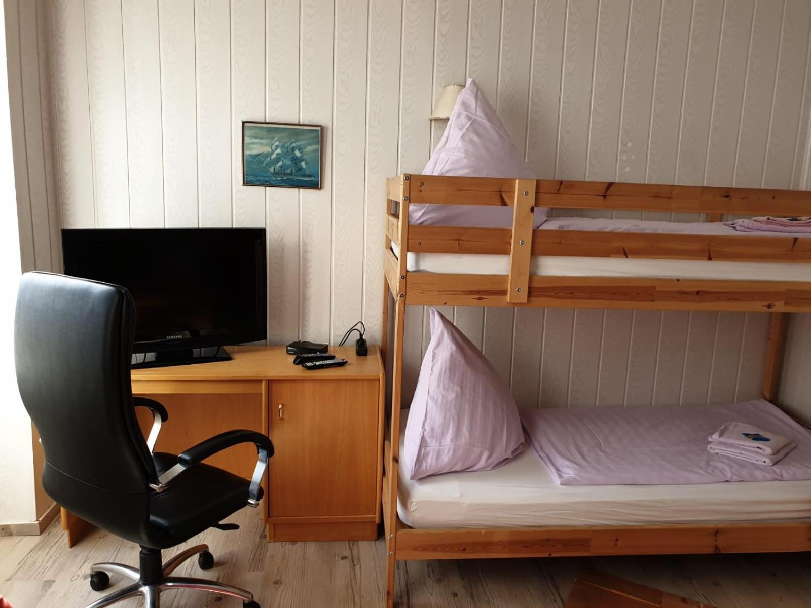 Deluxe Family Room photo 2