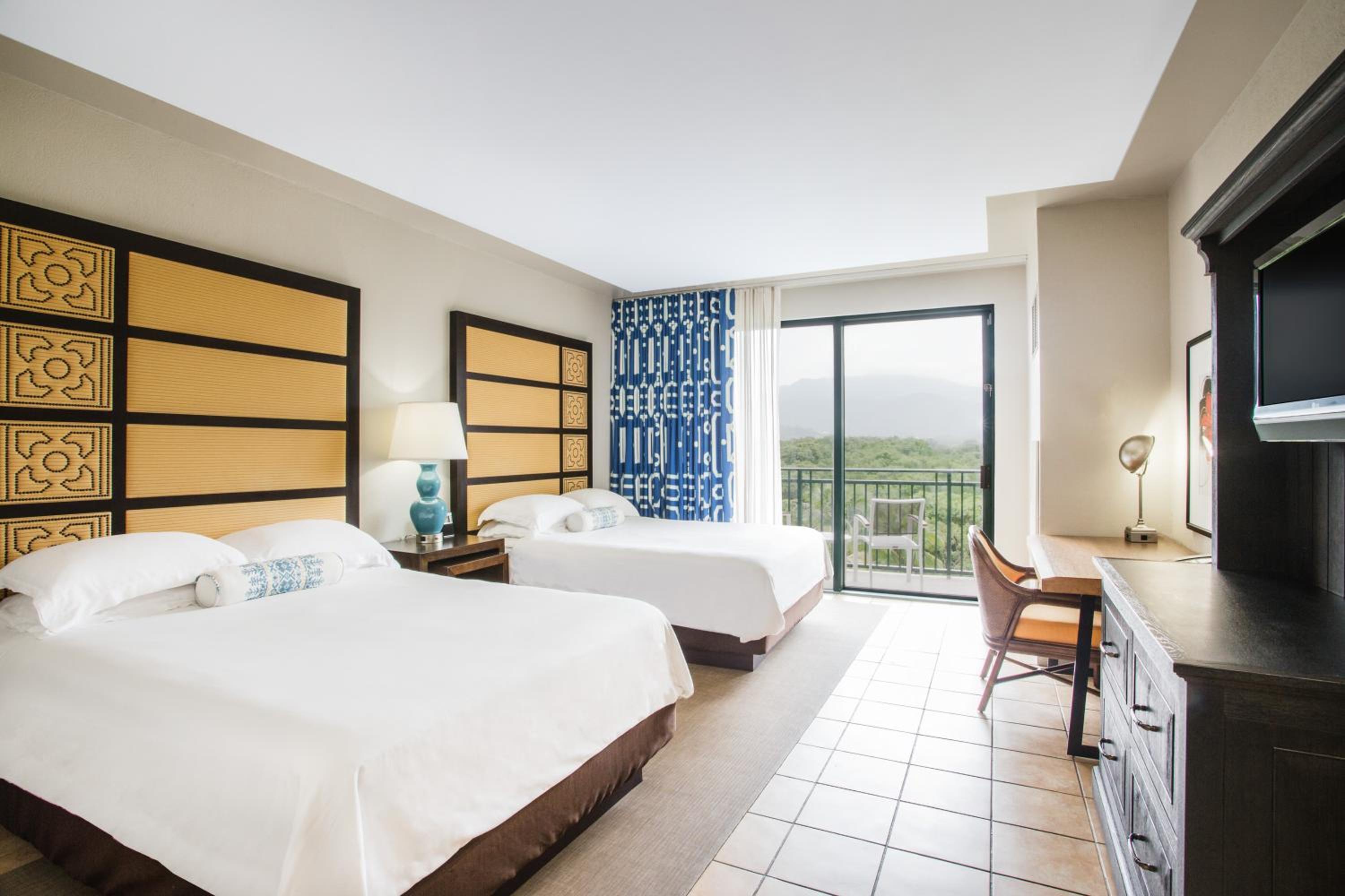 Queen Room With One Queen Bed (non Smoking)