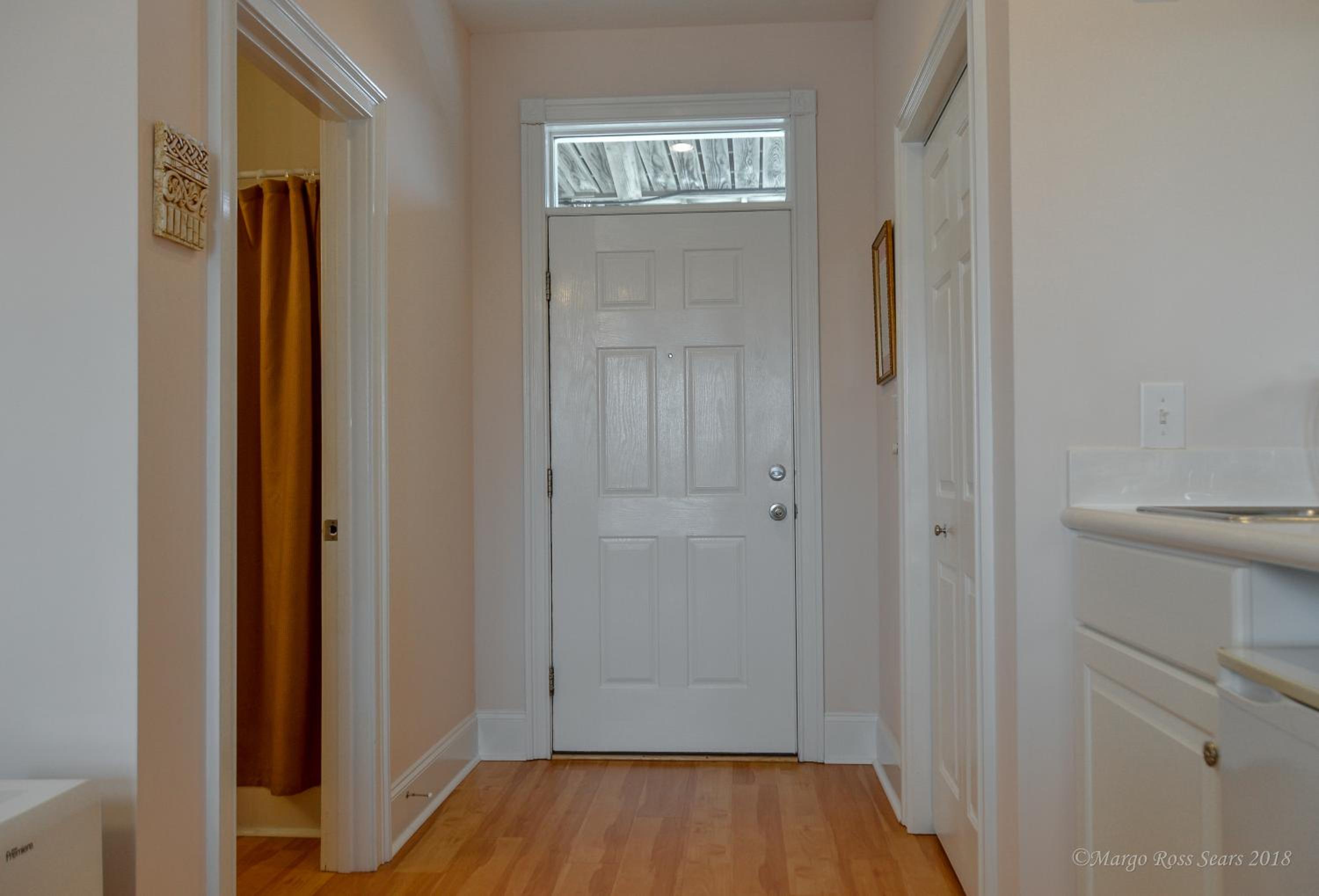 King Room with Balcony photo 2