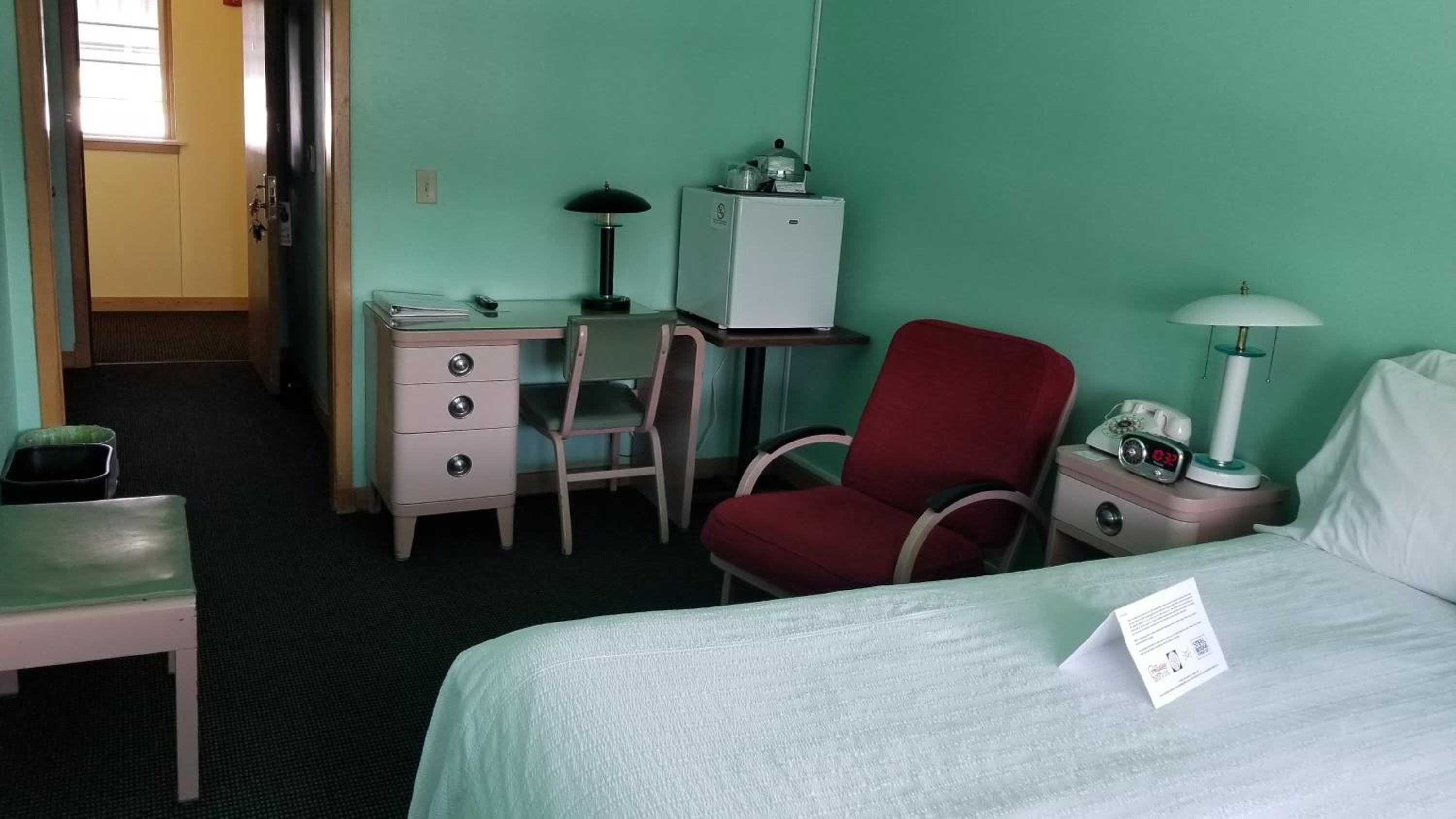 Queen Bed - Second floor - Photo 1