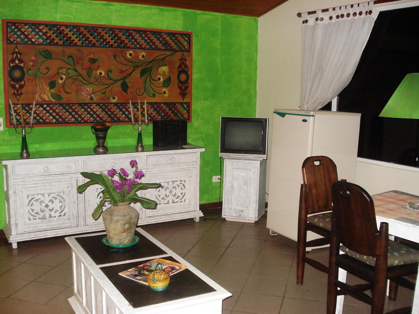 Family Room photo 2
