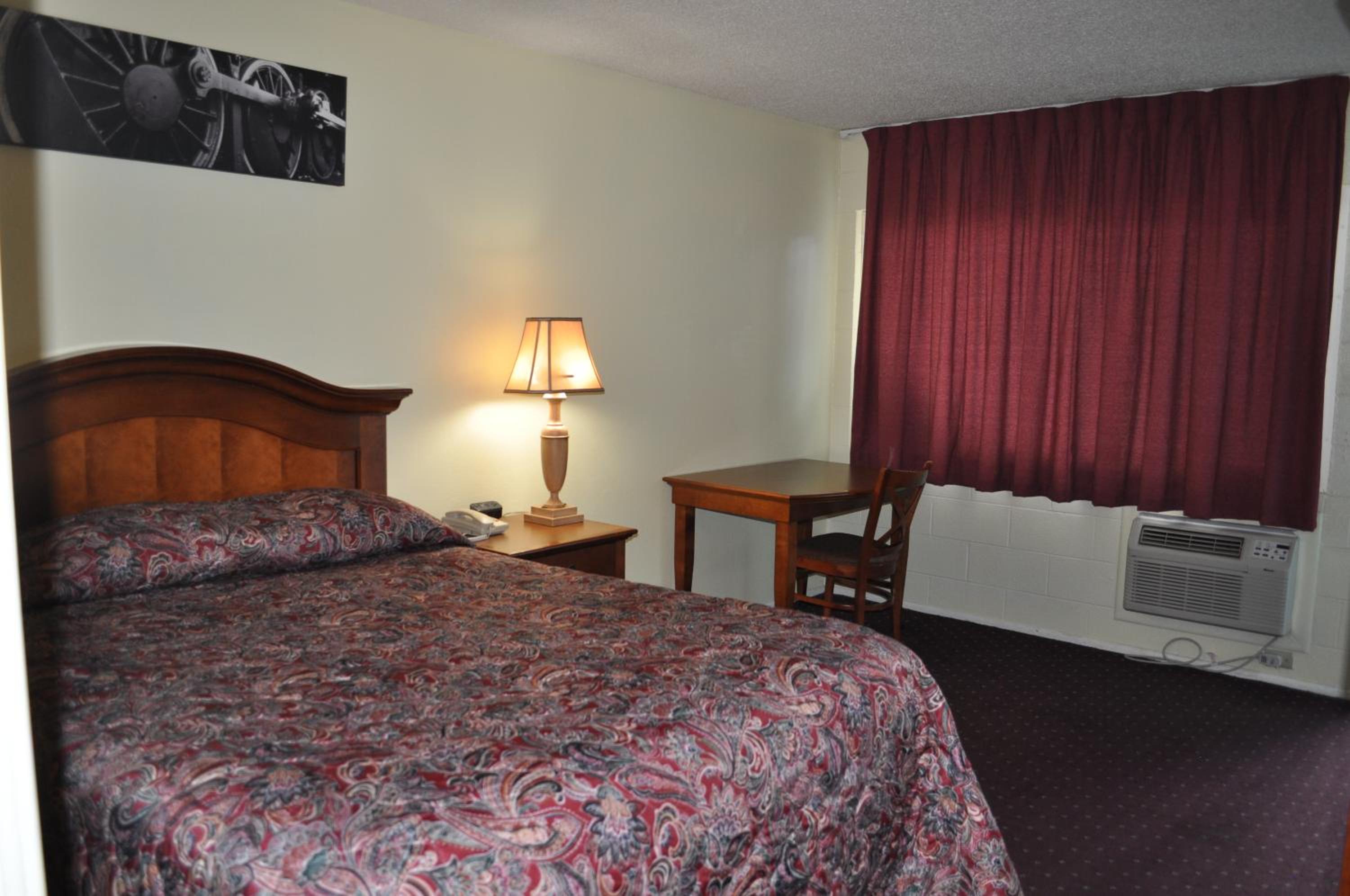 Standard Queen Room photo 1
