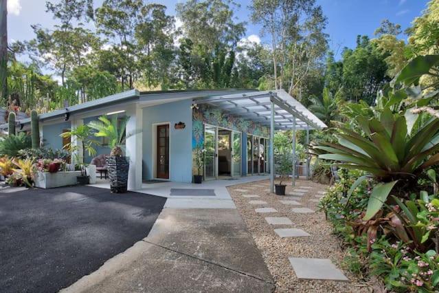 Three-Bedroom Villa - Photo 4
