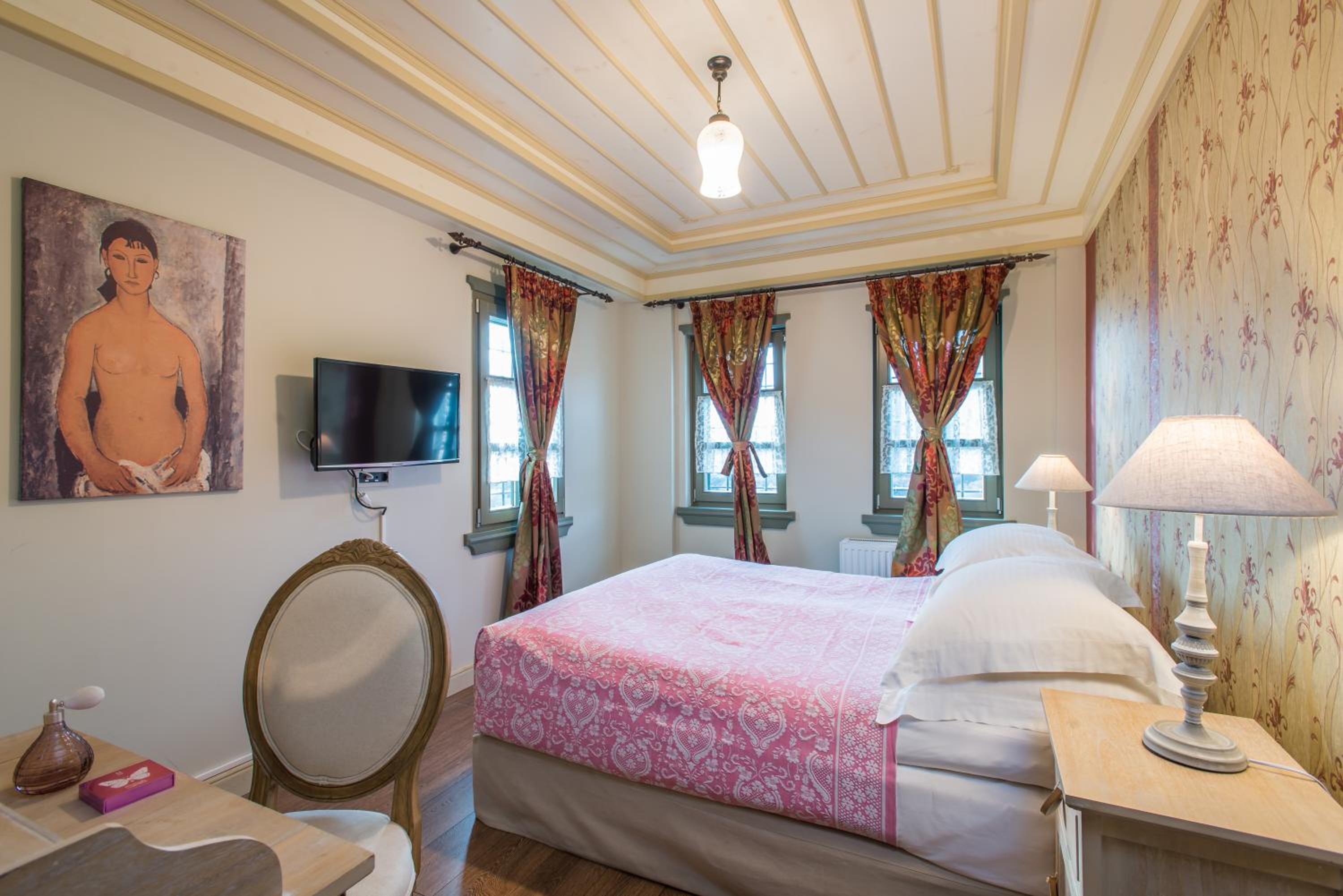 Design Double Room with Mountain View photo 3