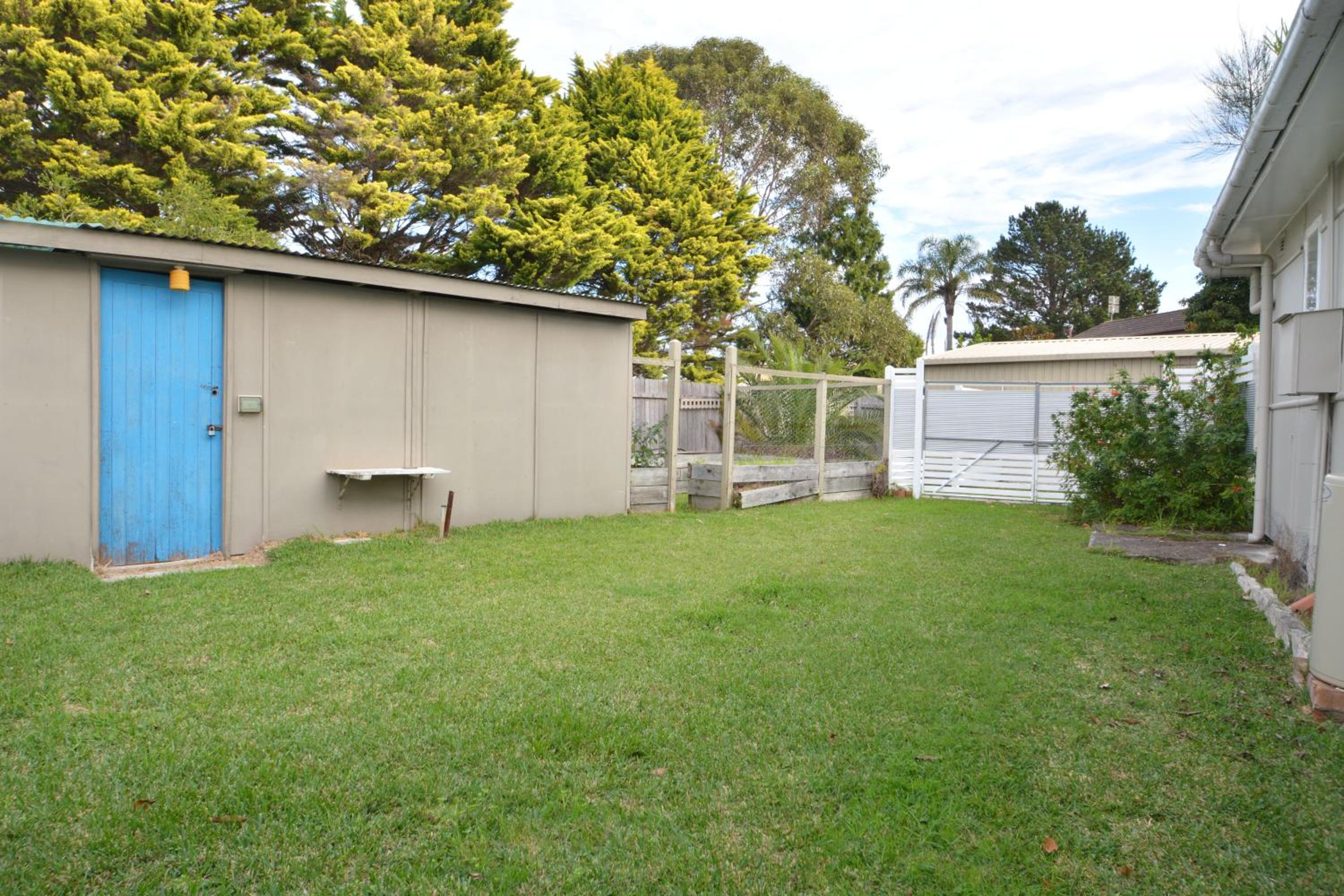 Bungalow with Garden View photo 2
