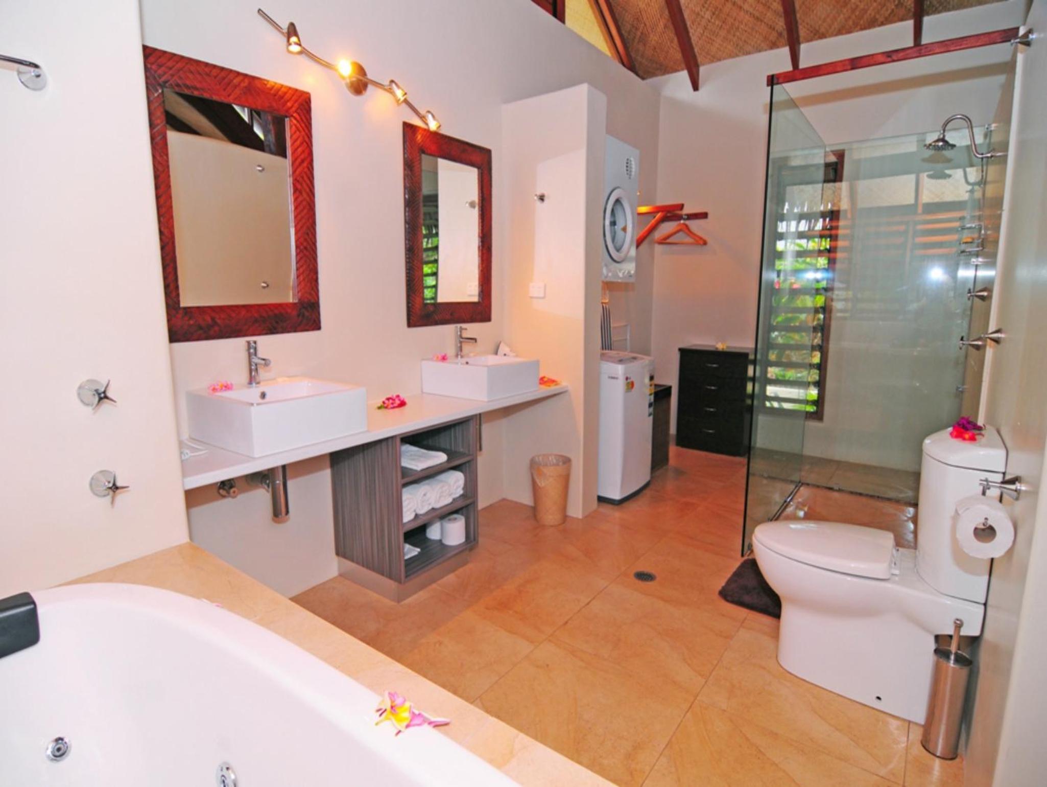 Villa - Beach Front photo 2