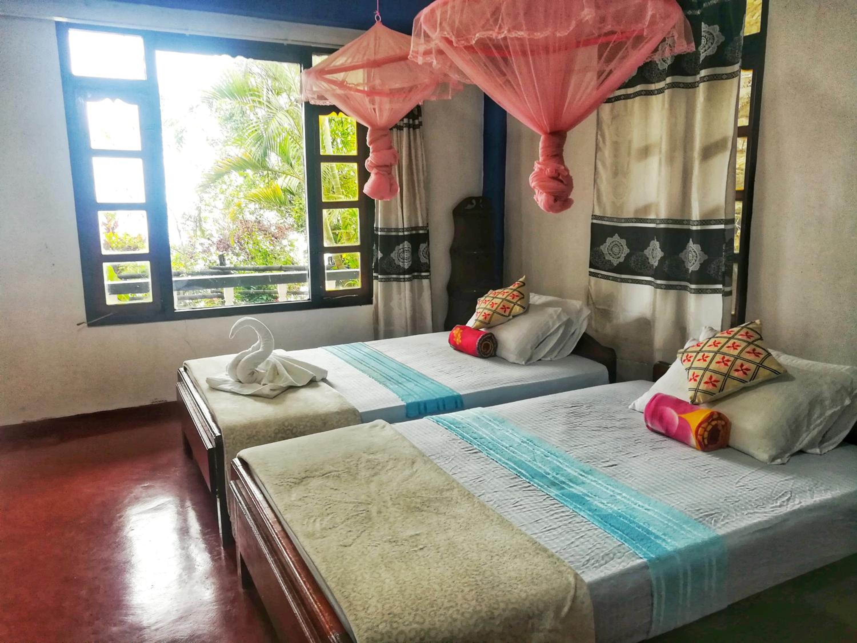 Budget Double Room photo 2