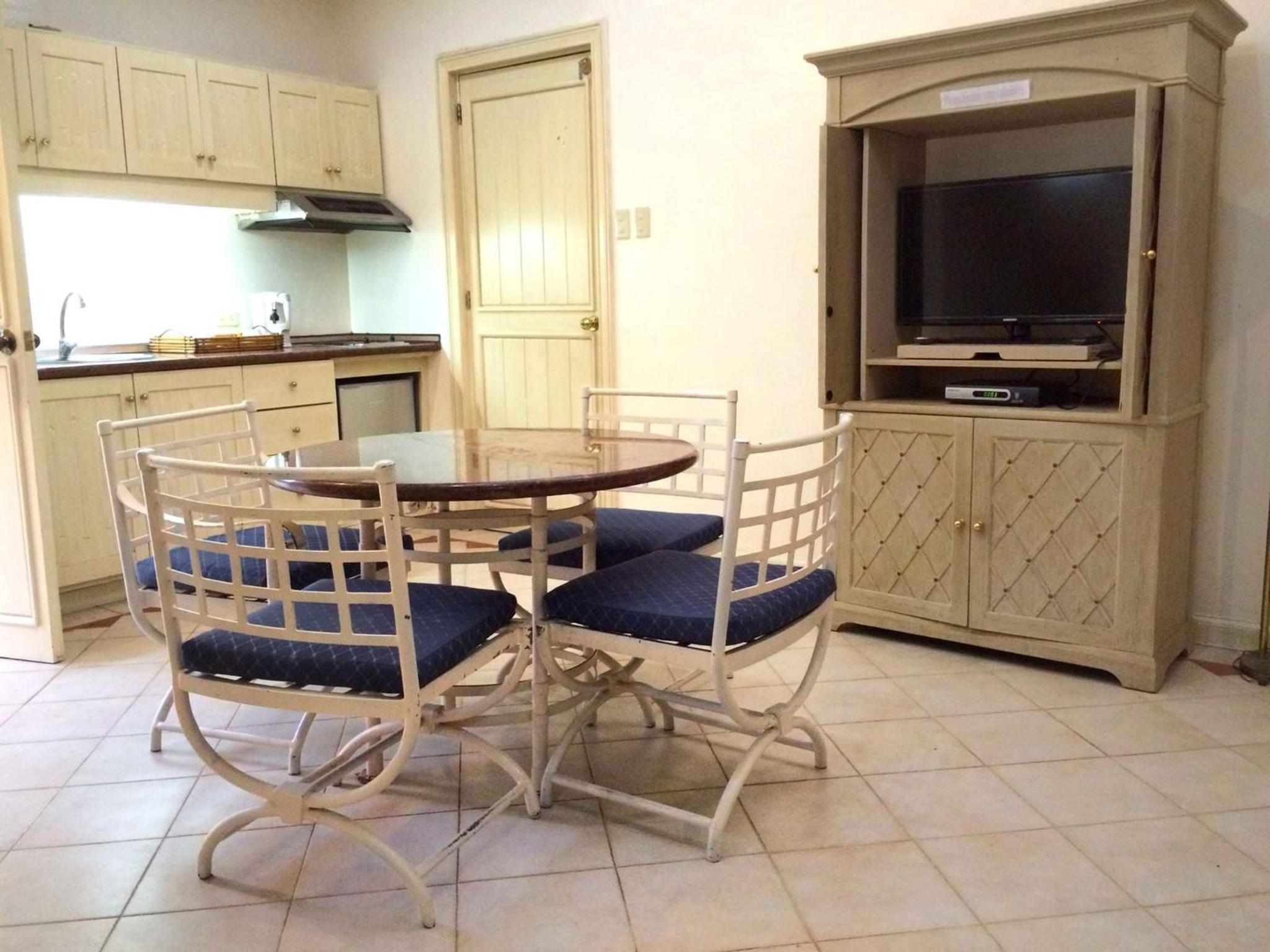 One-Bedroom Villa - Photo 6