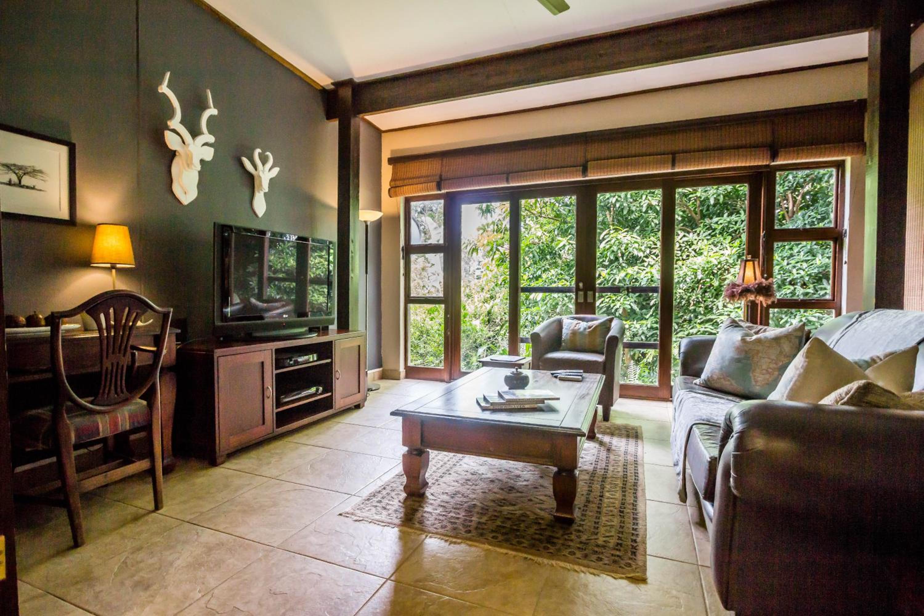 Deluxe Family Suite (2 Adults + 2 Children) photo 2