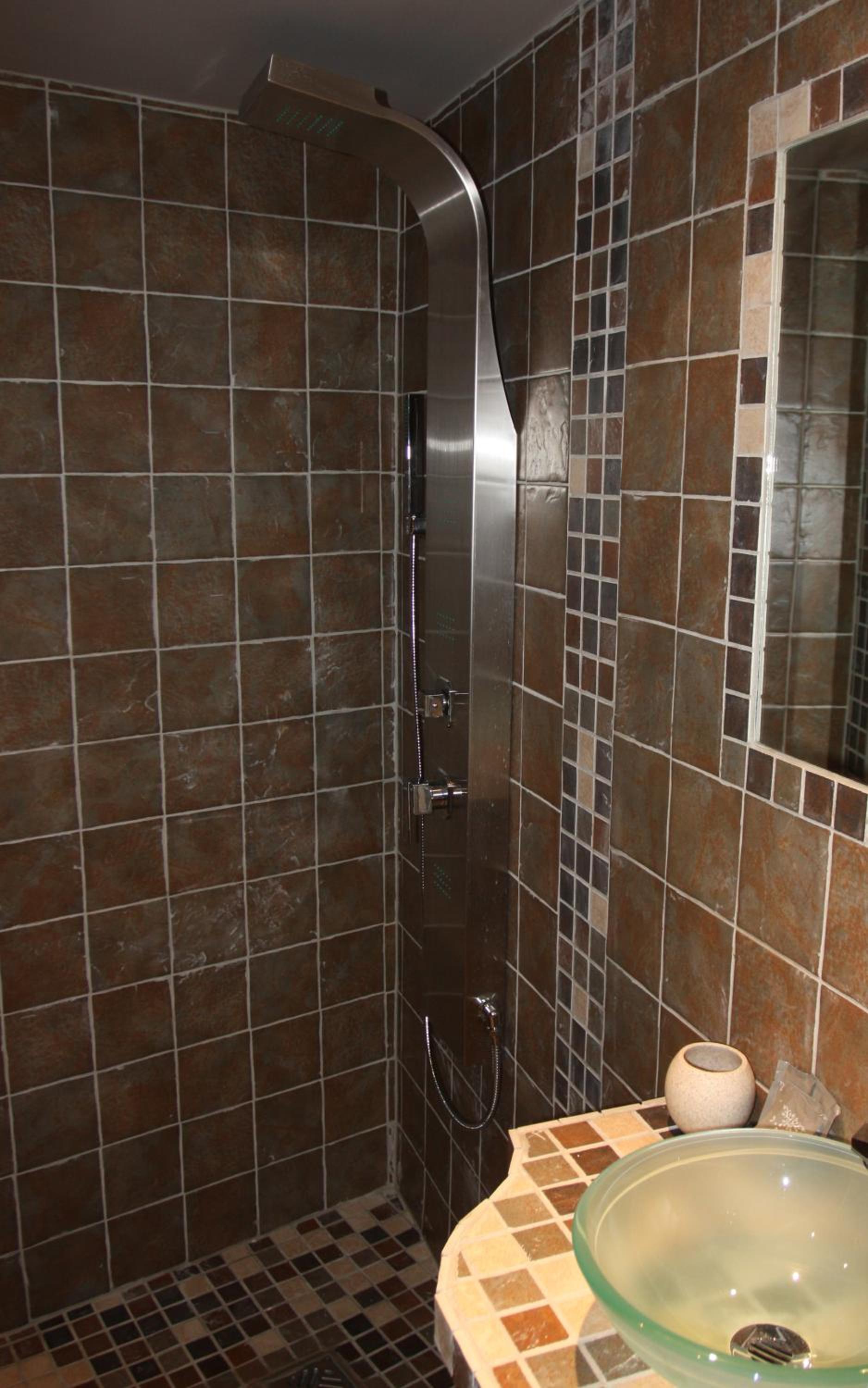 Family Room - Photo 15