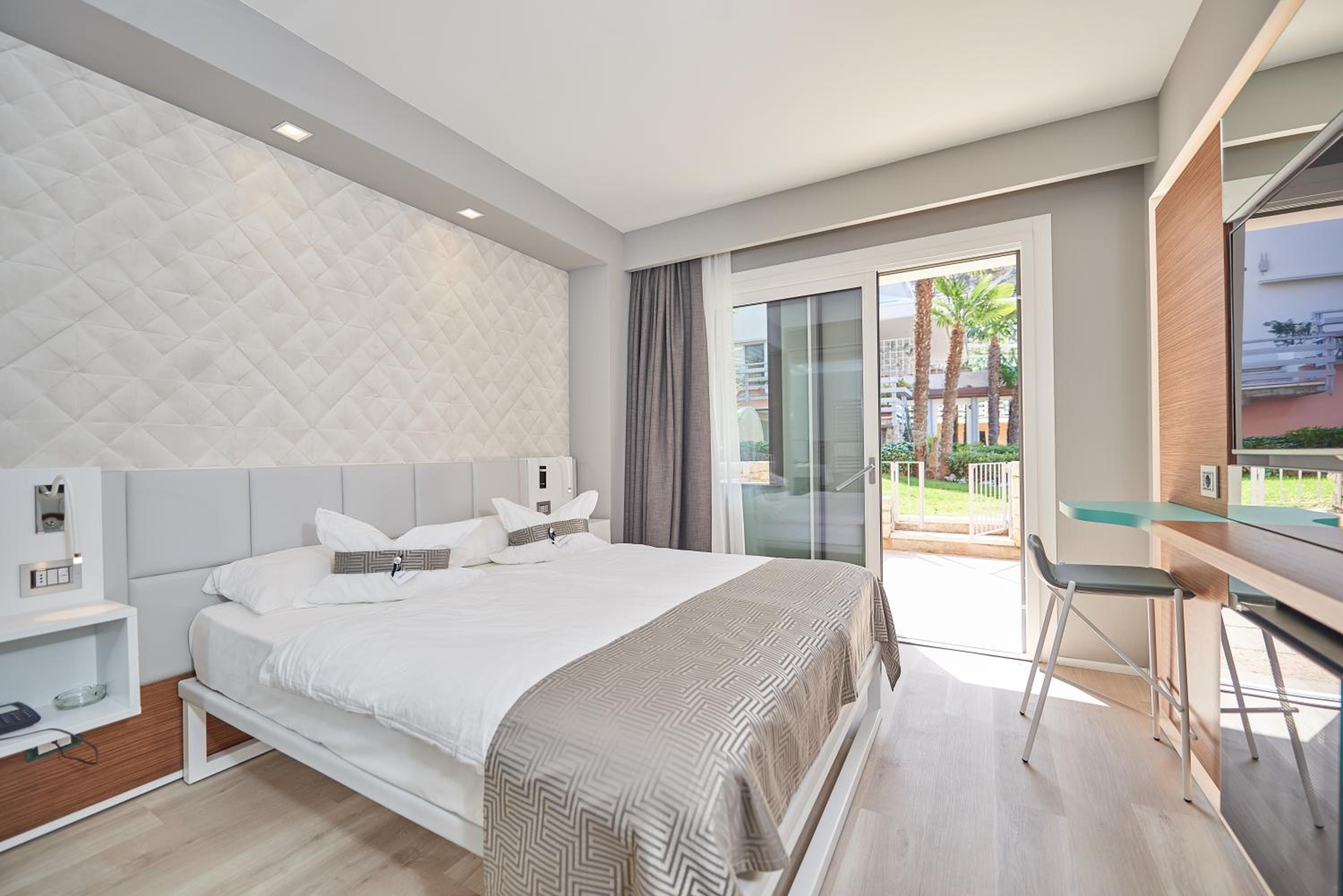 Double Room with Garden View