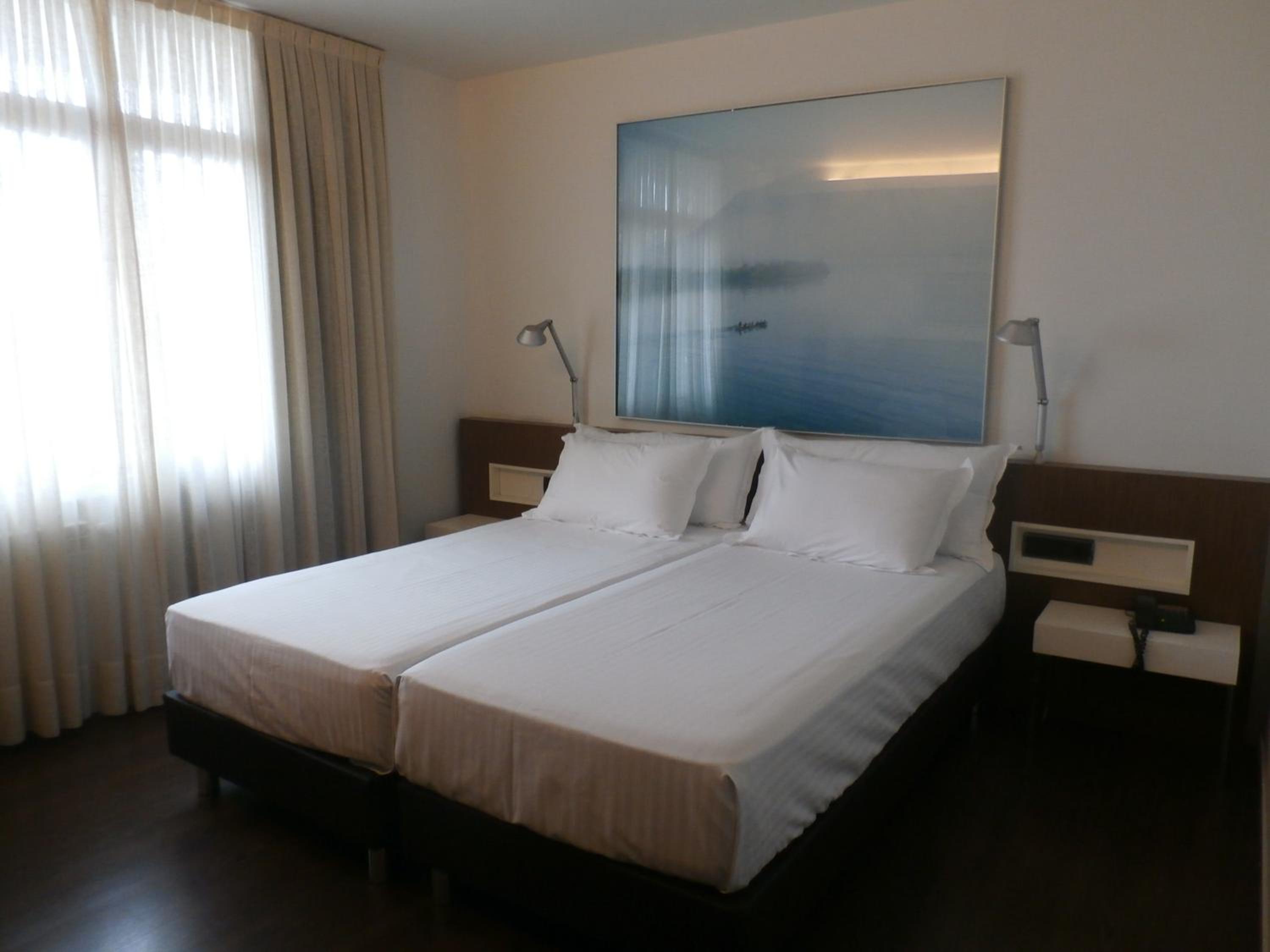 Superior Twin Room - Photo 1
