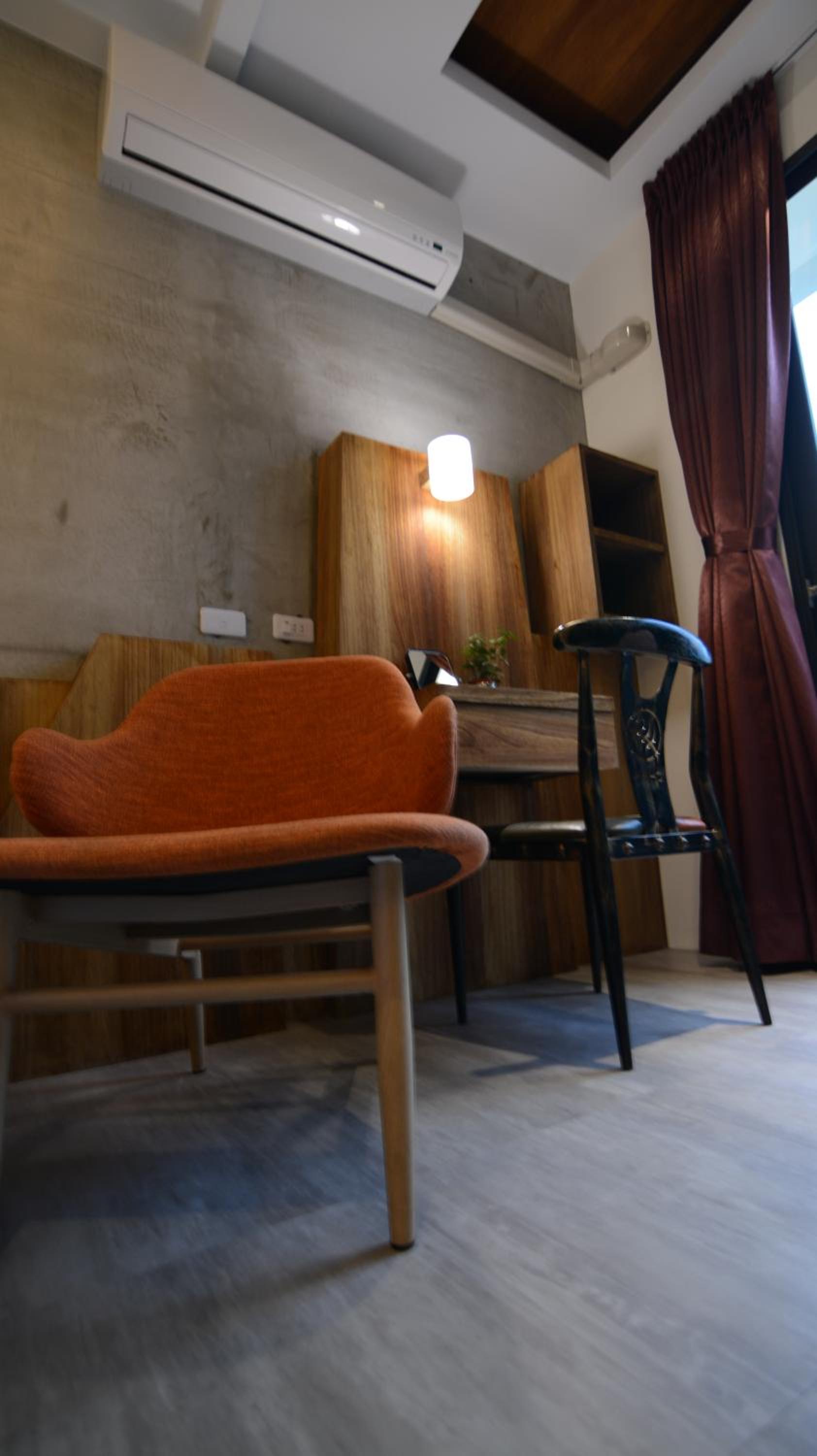 Room 202 photo 2