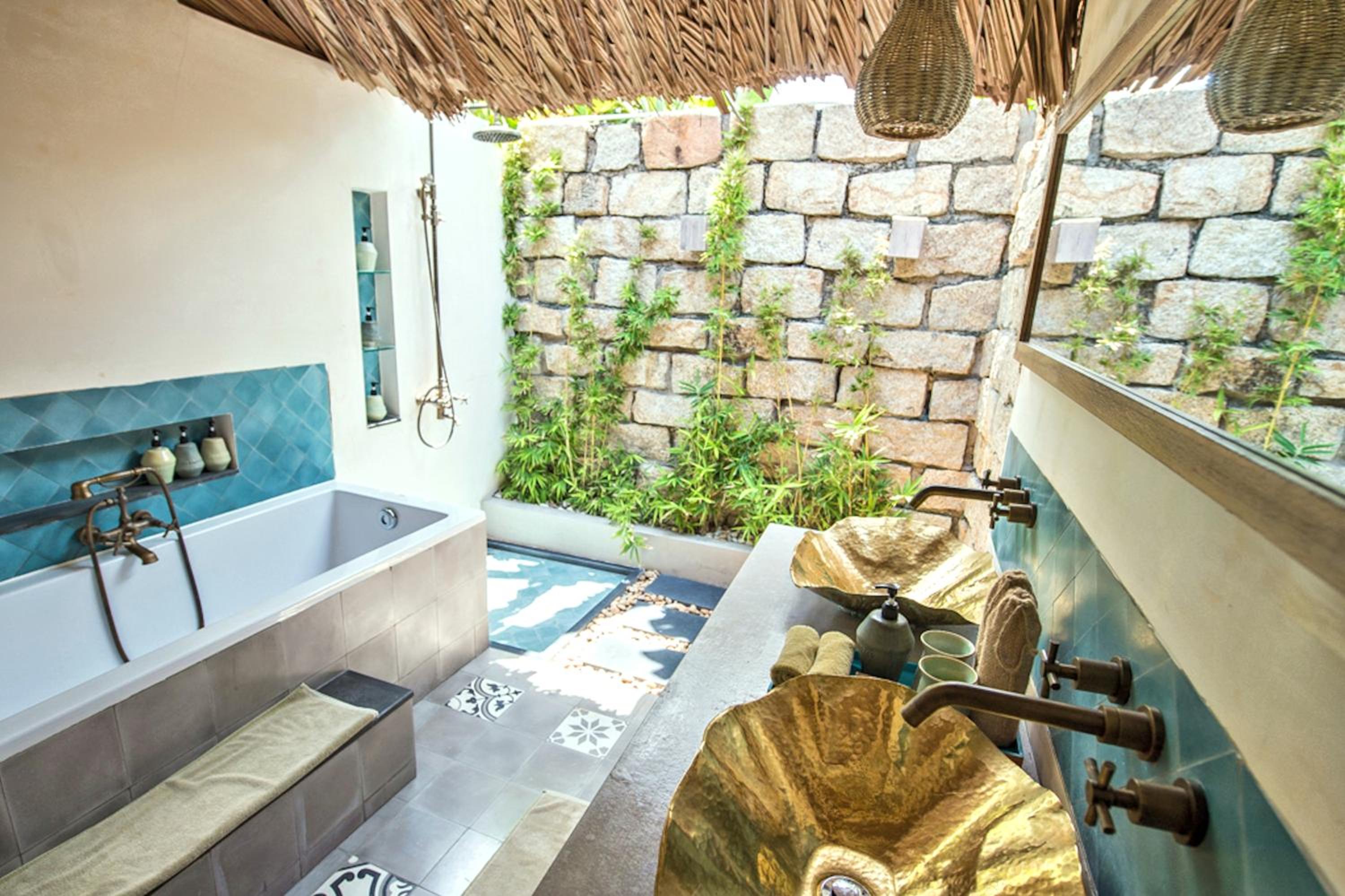 Superior Garden View Bungalows - Photo 5