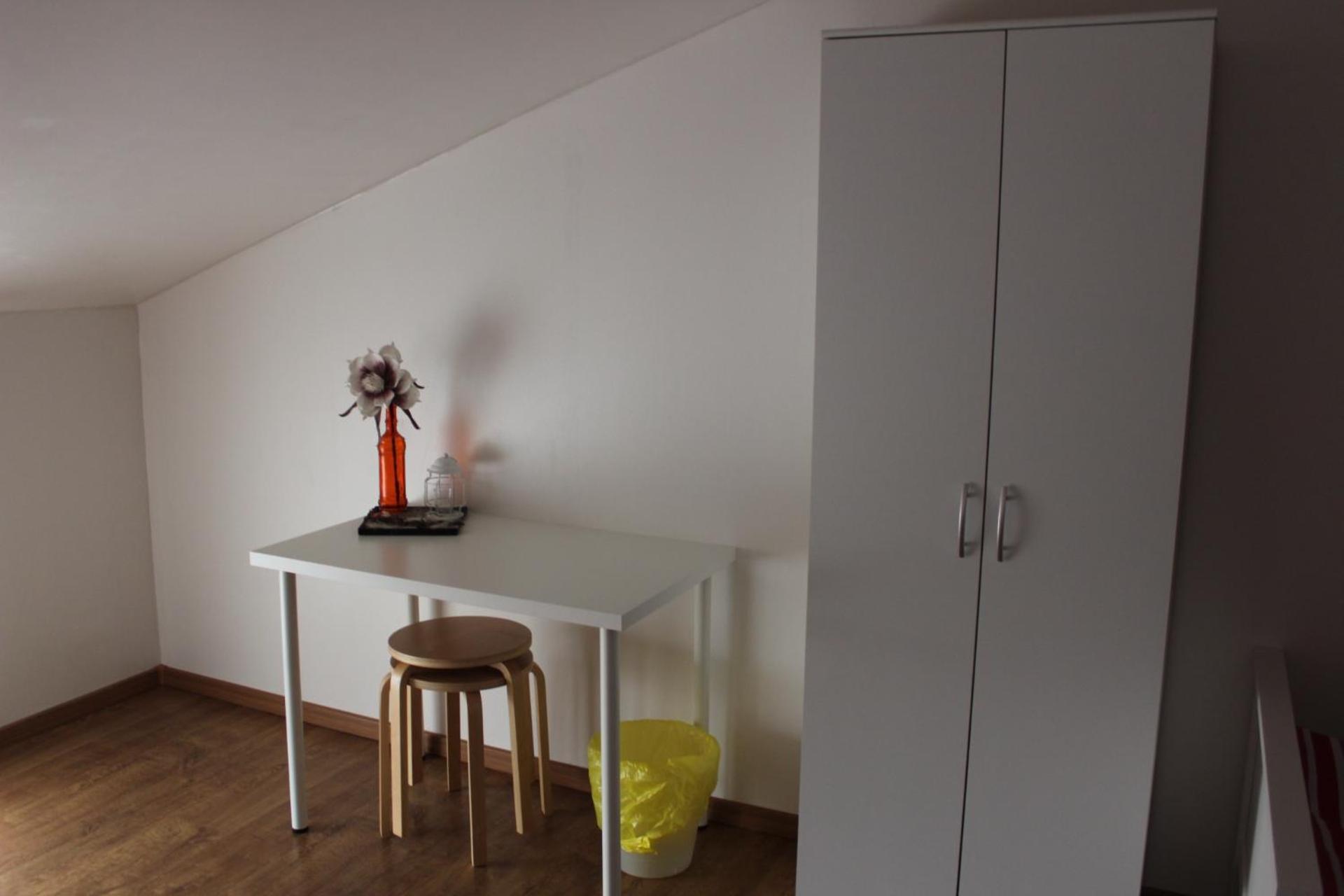 Double or Twin Room with Shared Bathroom photo 1