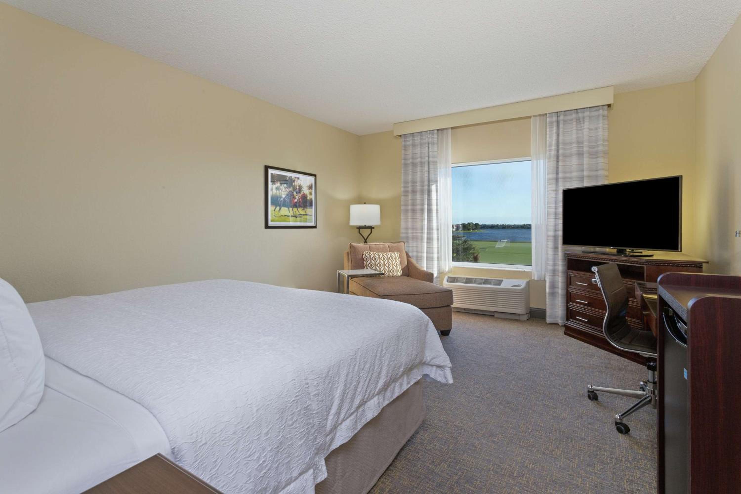Hampton Inn & Suites Wellington