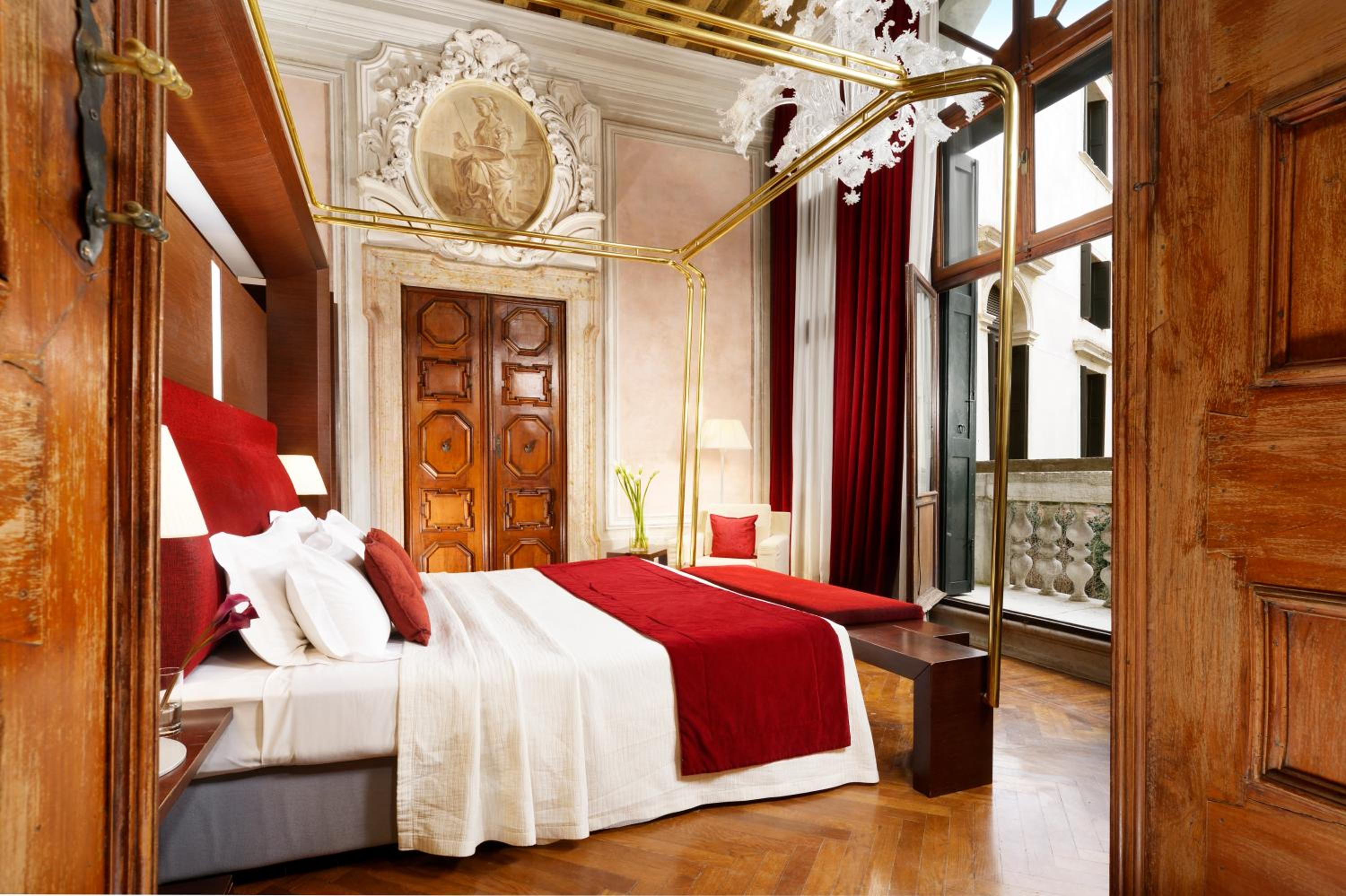 Junior Suite with Garden View photo 1