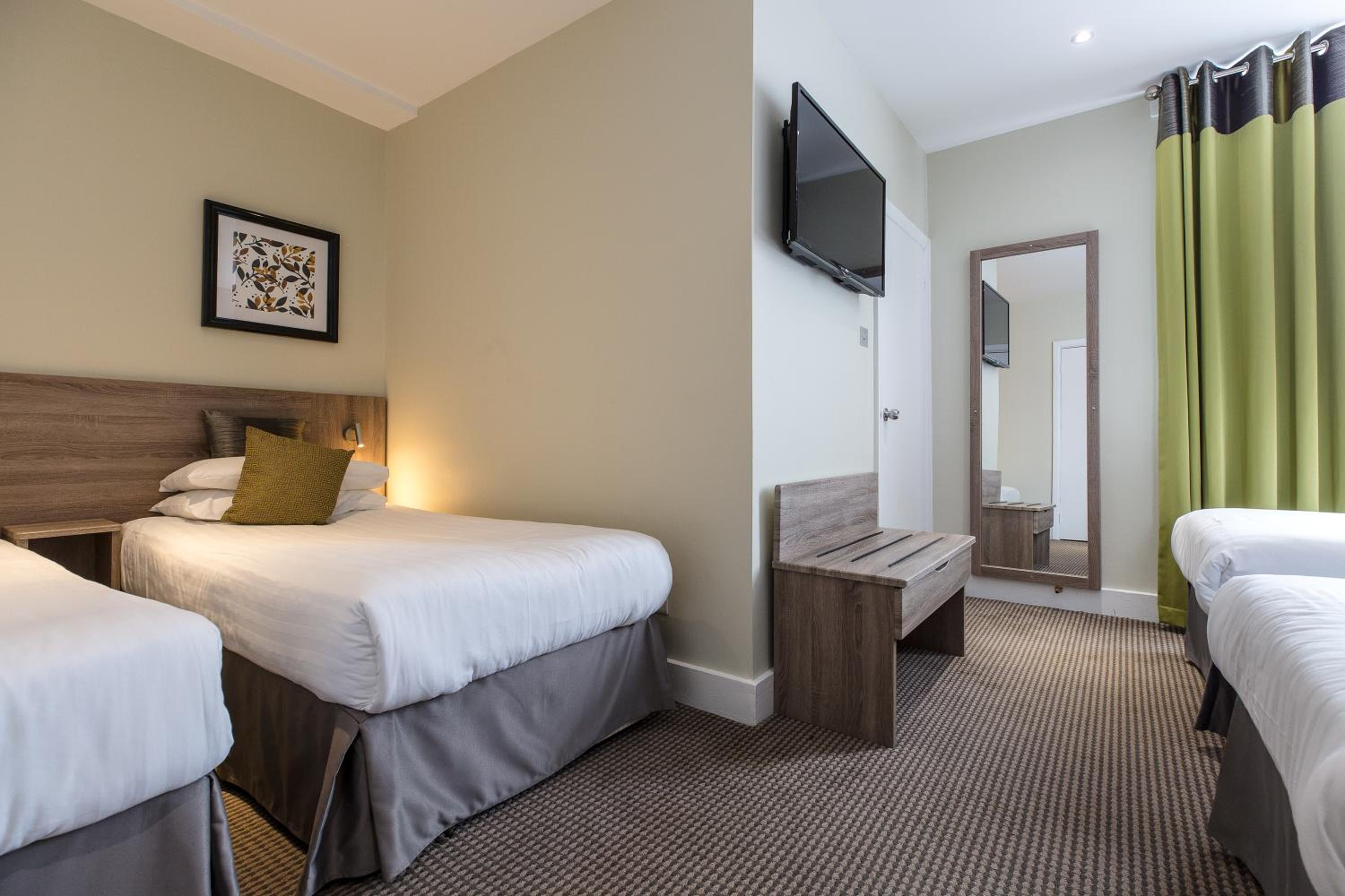 Quadruple Room photo 1