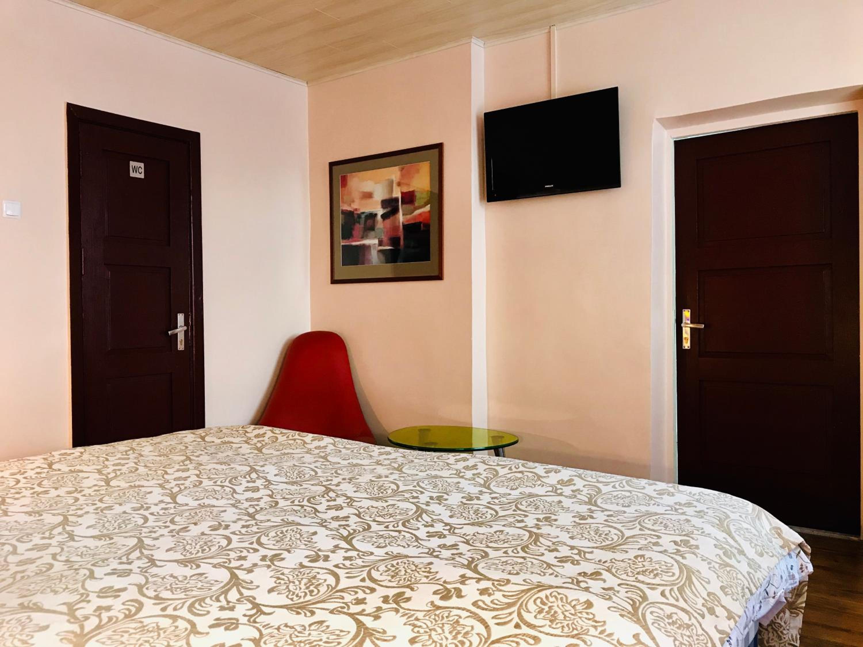 Double Room with Private Bathroom photo 3