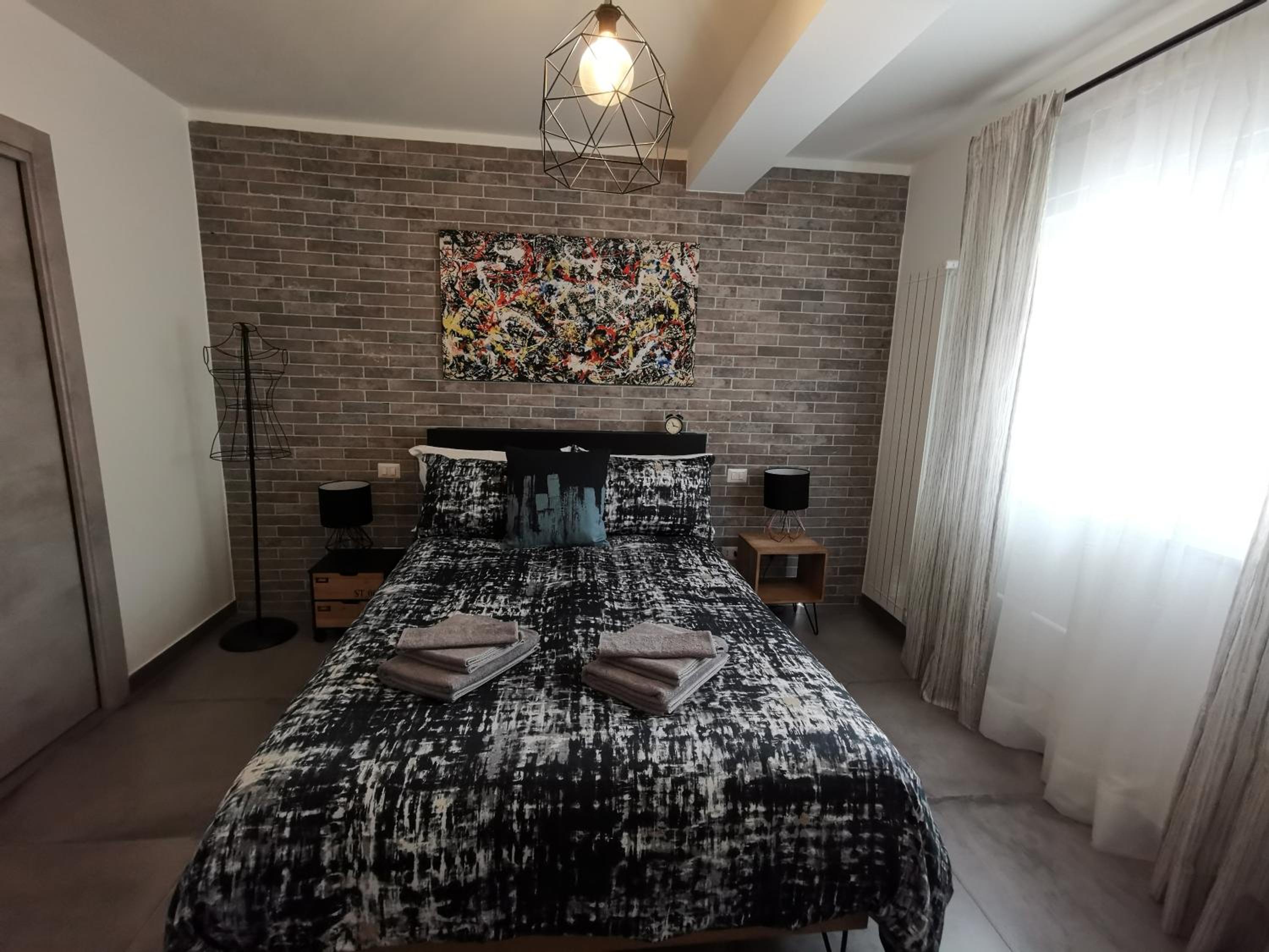 Three-Bedroom Apartment photo 2