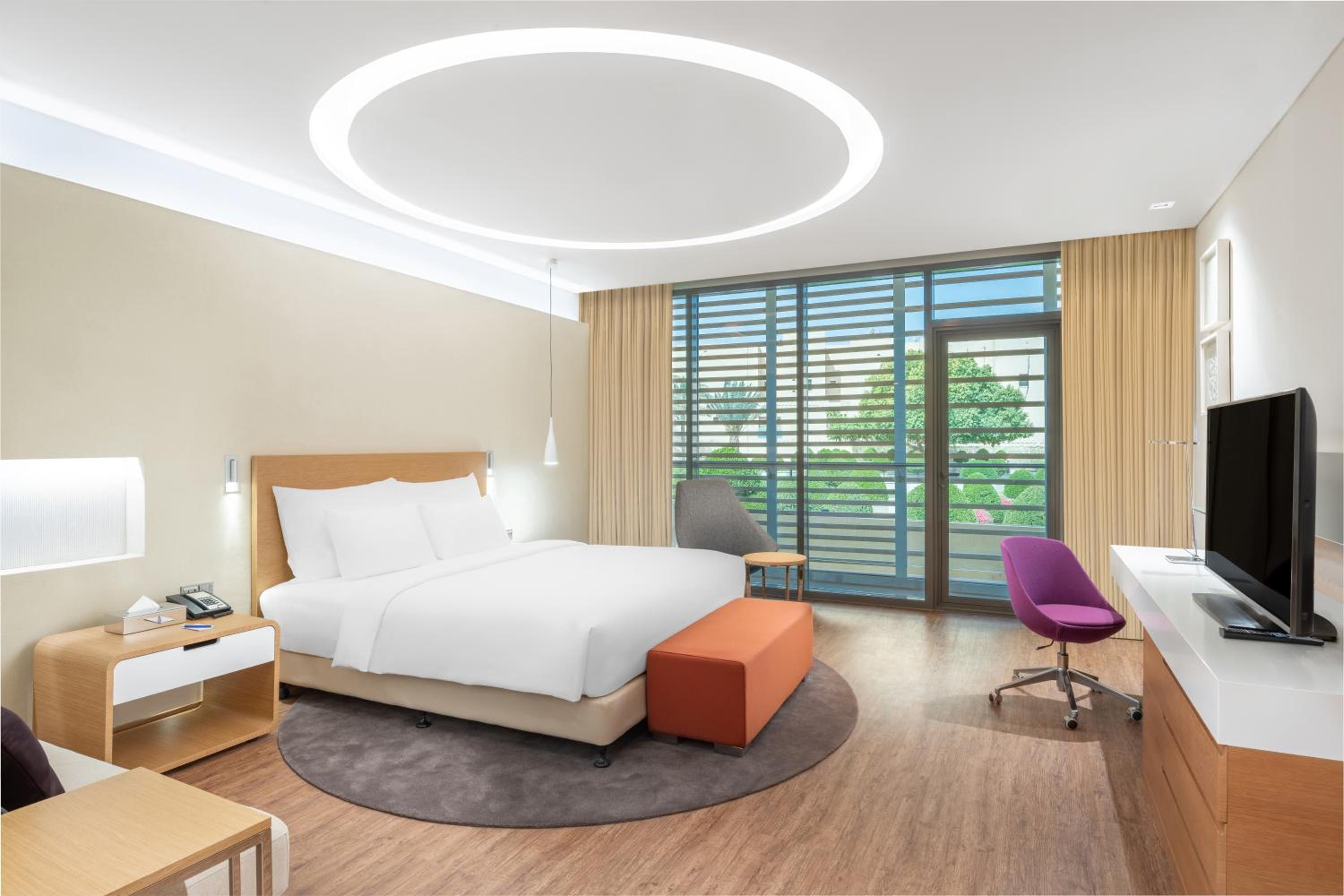 Junior Suite with Lounge Access photo 2