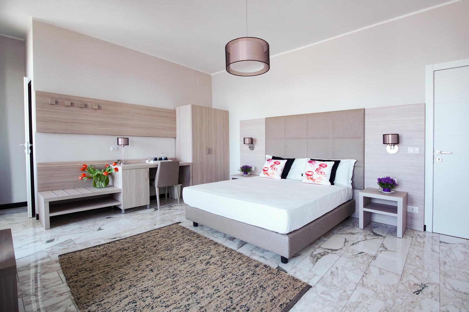 Family Room with Sea View - Photo 4