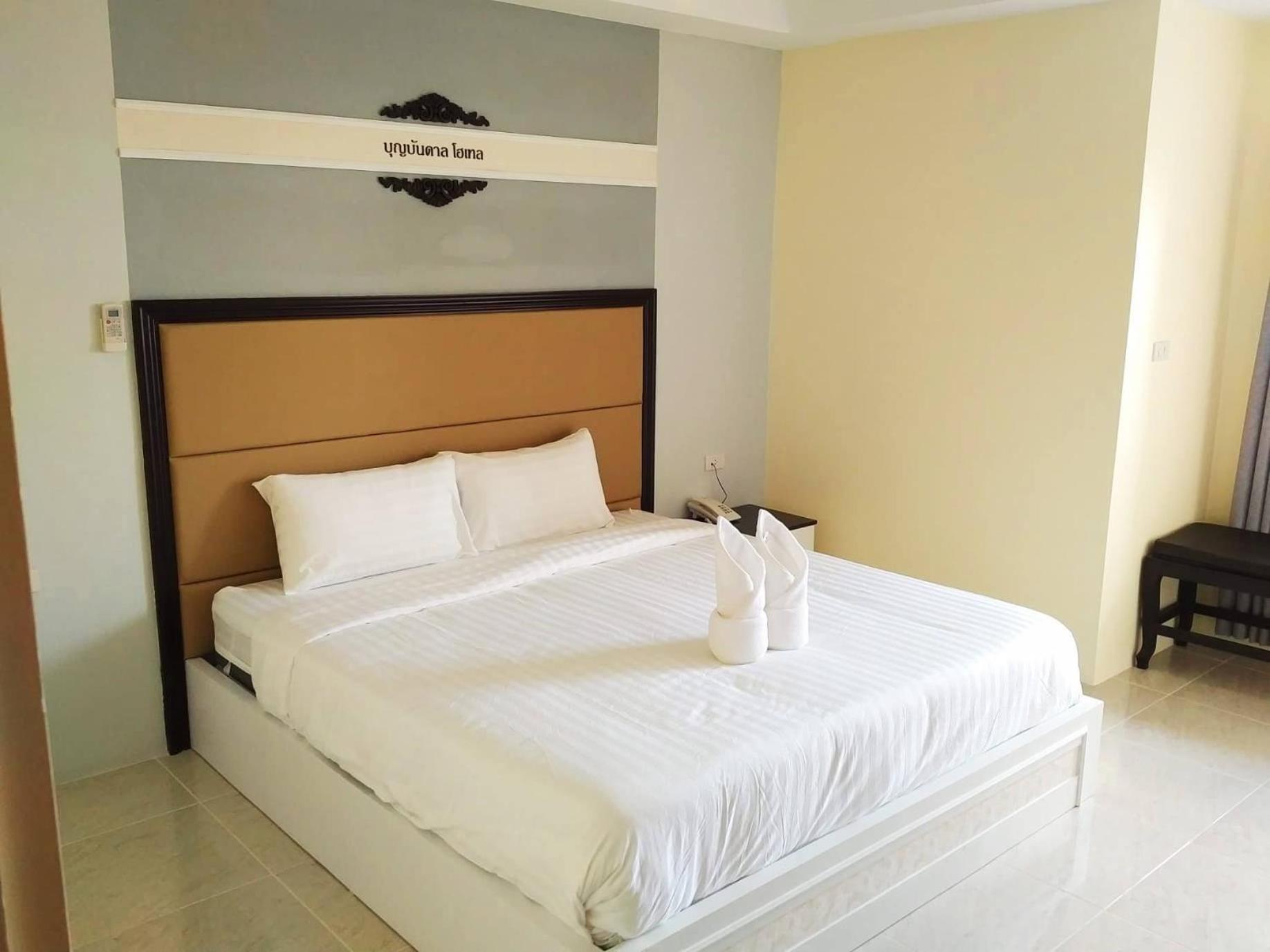 Deluxe Room - Photo 1
