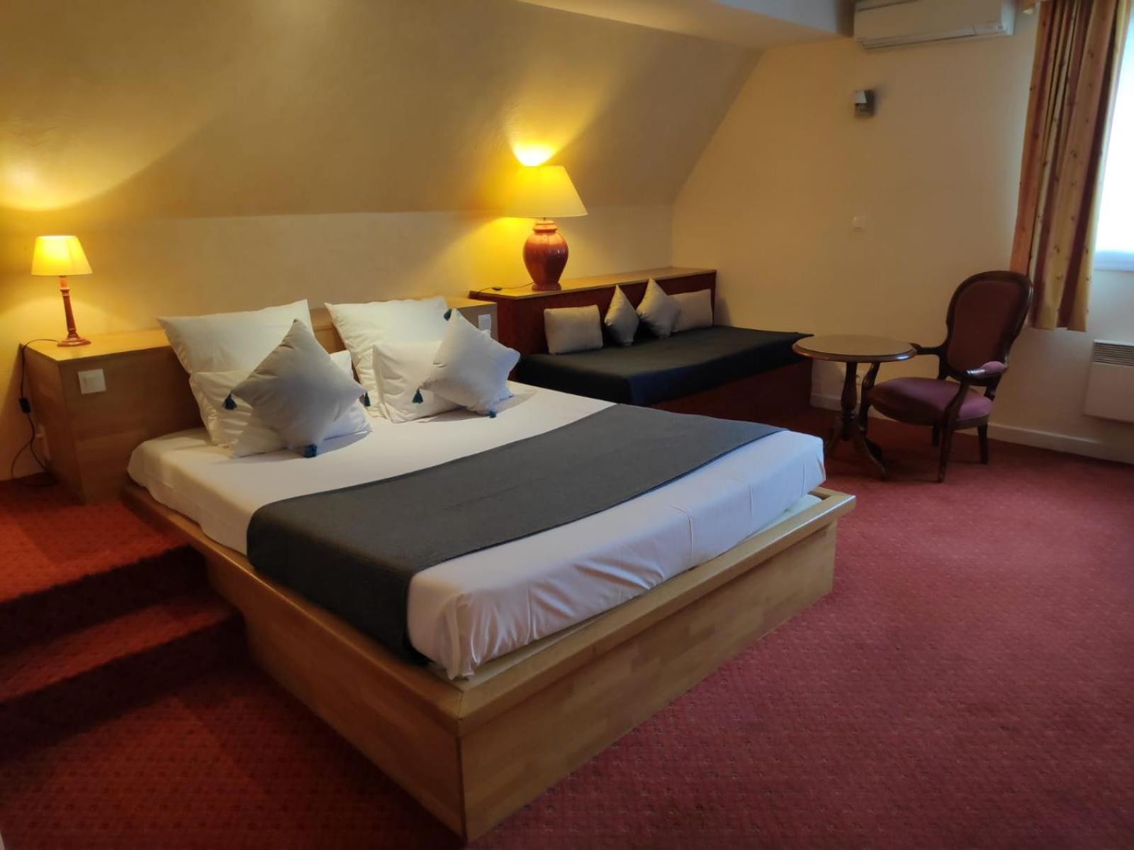 Deluxe Queen Room - Photo 2