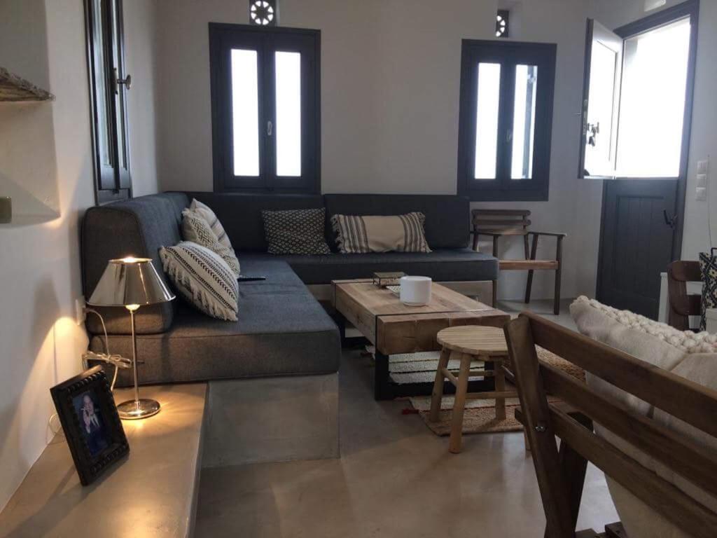 Three-Bedroom House photo 1