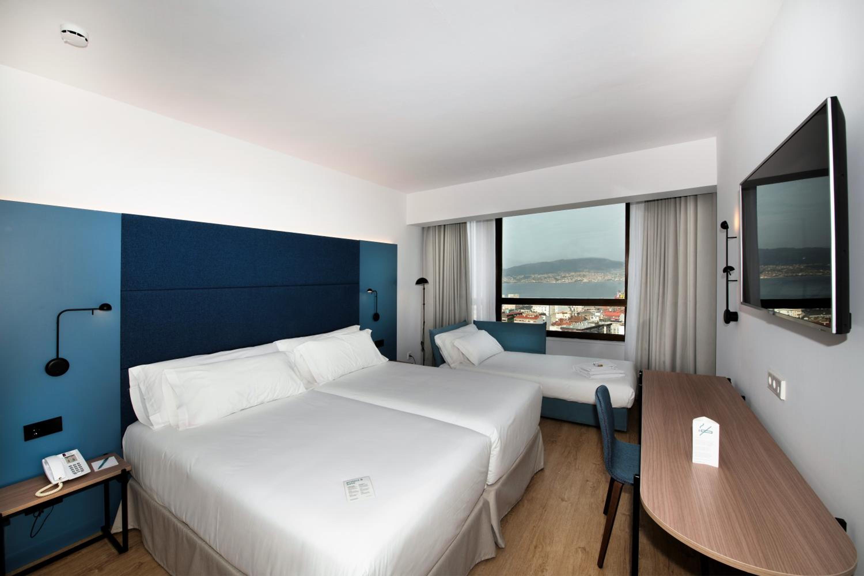 Superior Twin Room with Views (3 Adults)