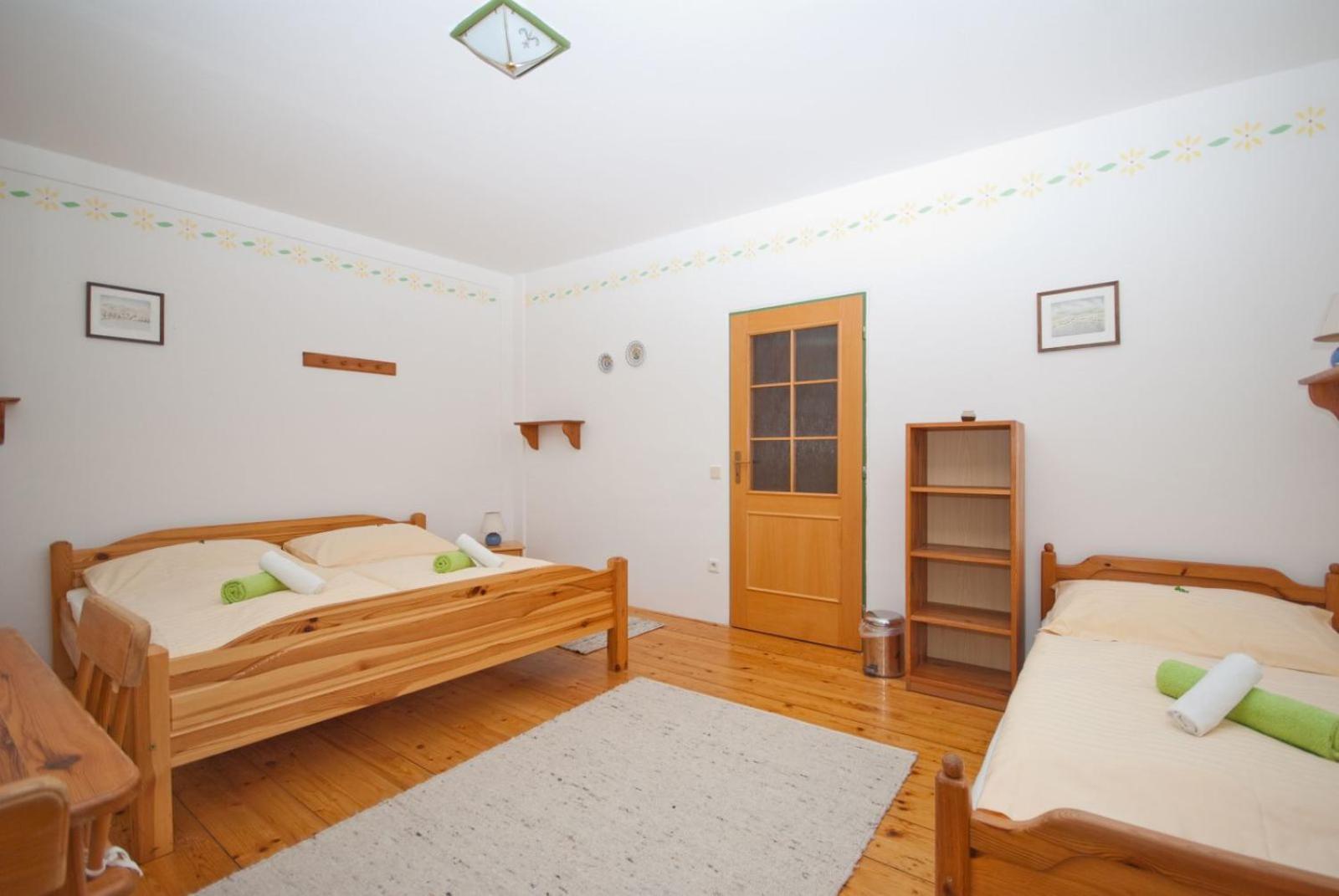 Triple Room photo 2