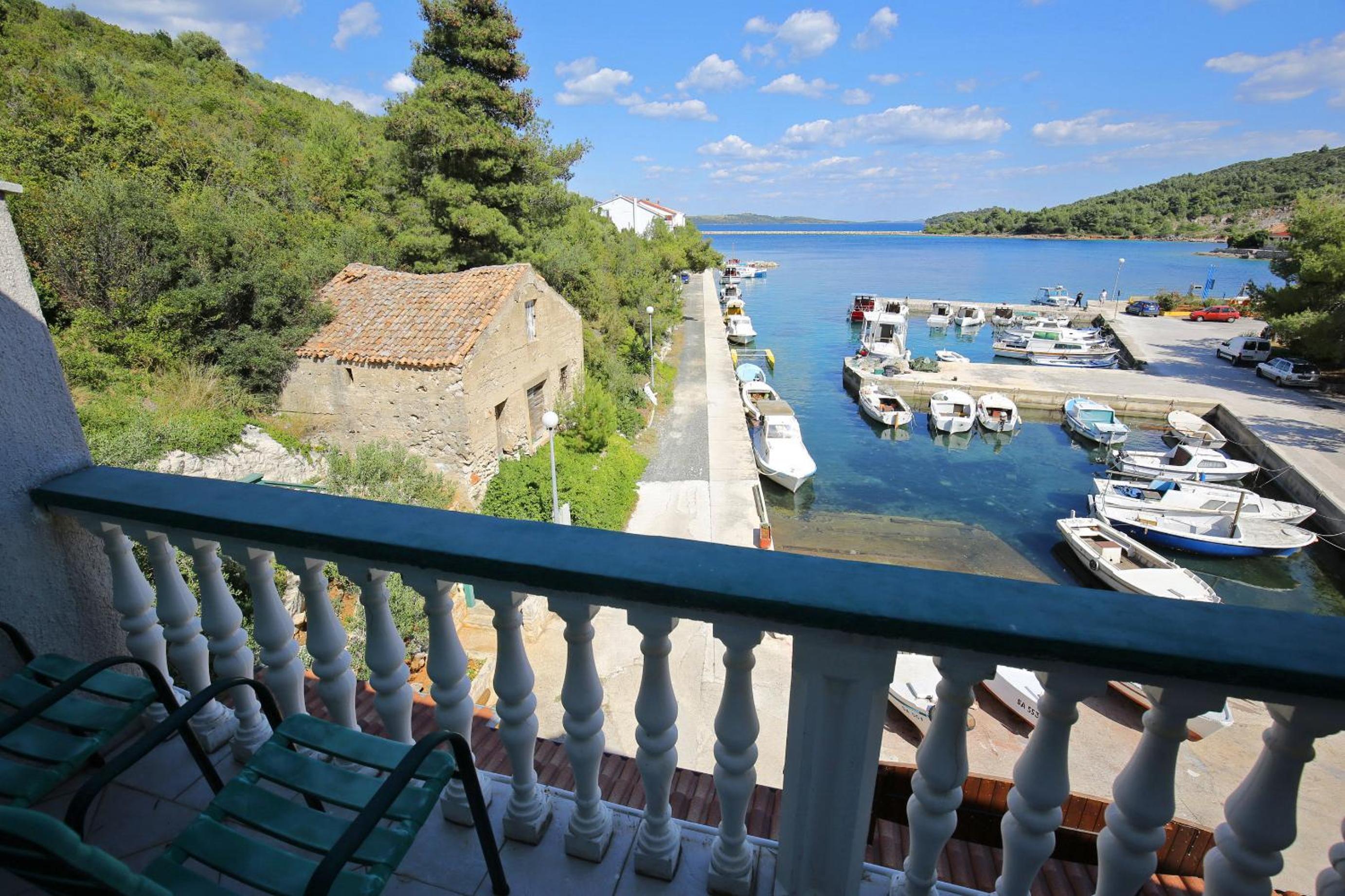 Deluxe Double Room with Balcony and Sea View photo 3