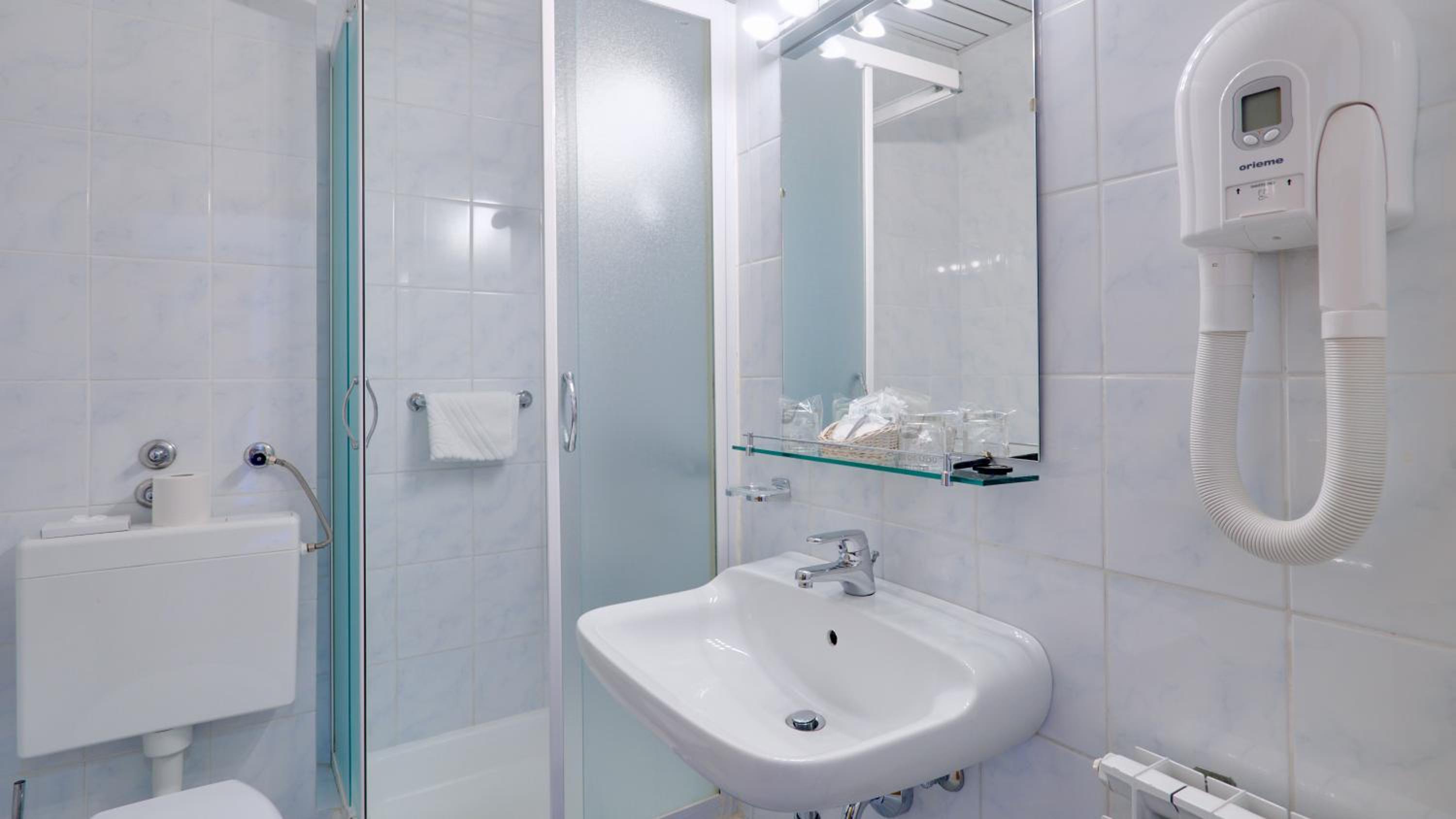 Standard Double/Twin Room