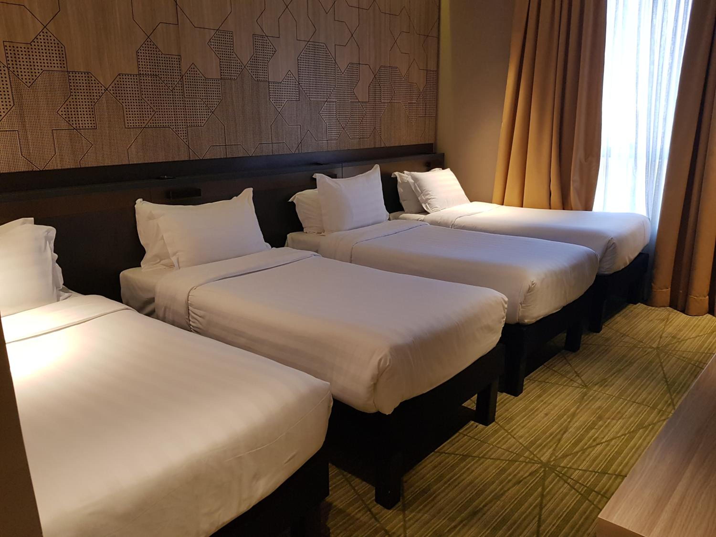 Standard Quadruple Room - Photo 5