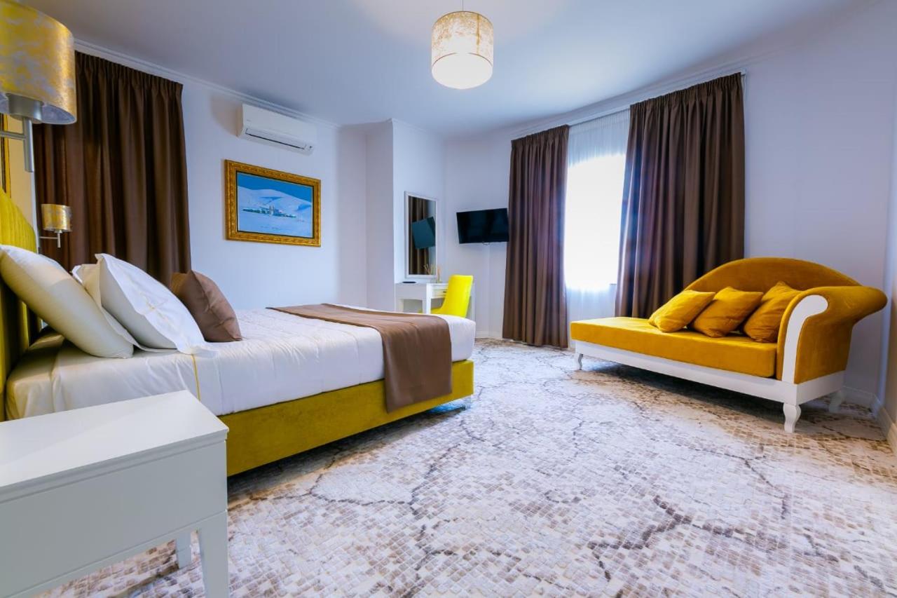 Deluxe Double Room photo 2