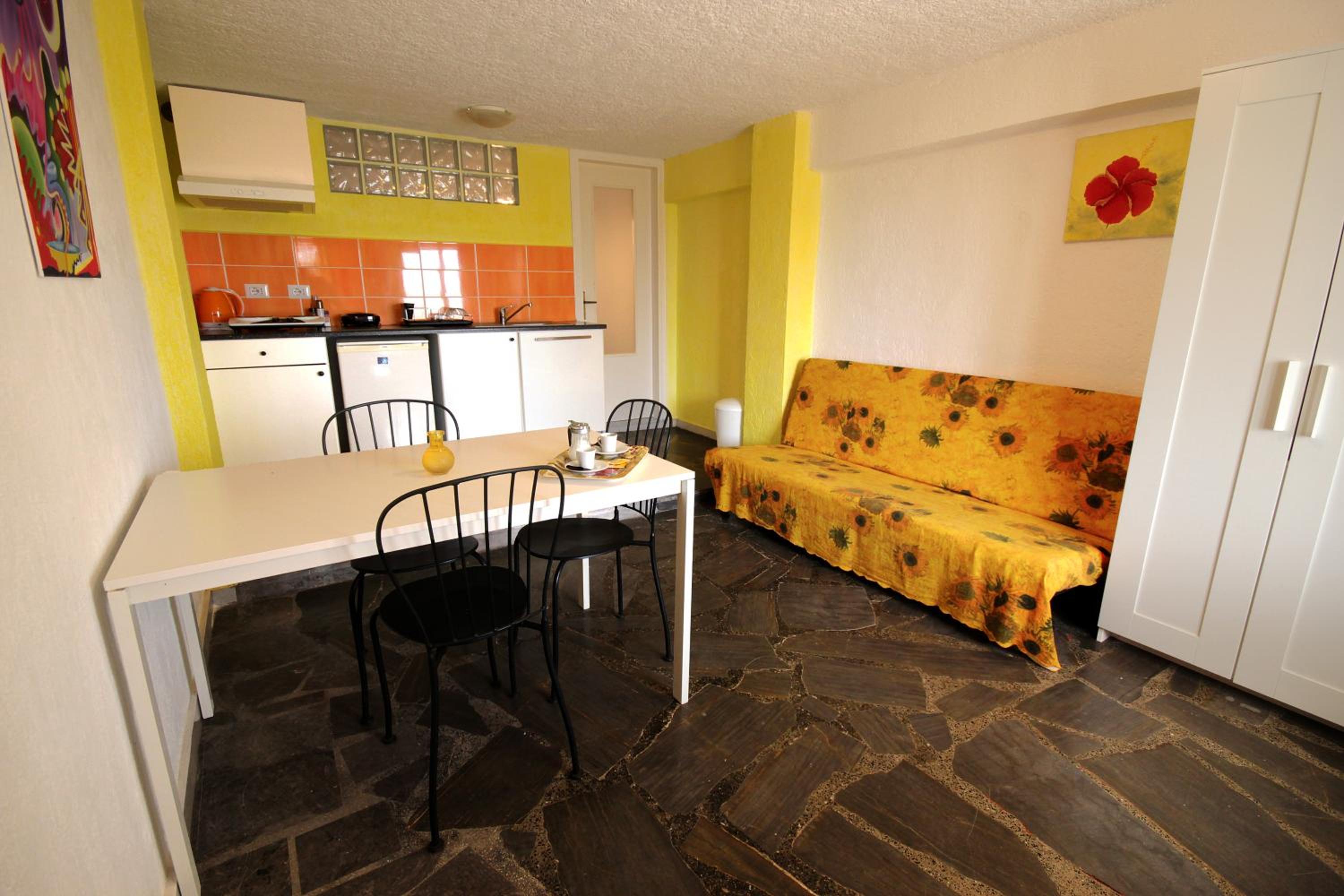 Apartment with Terrace photo 3