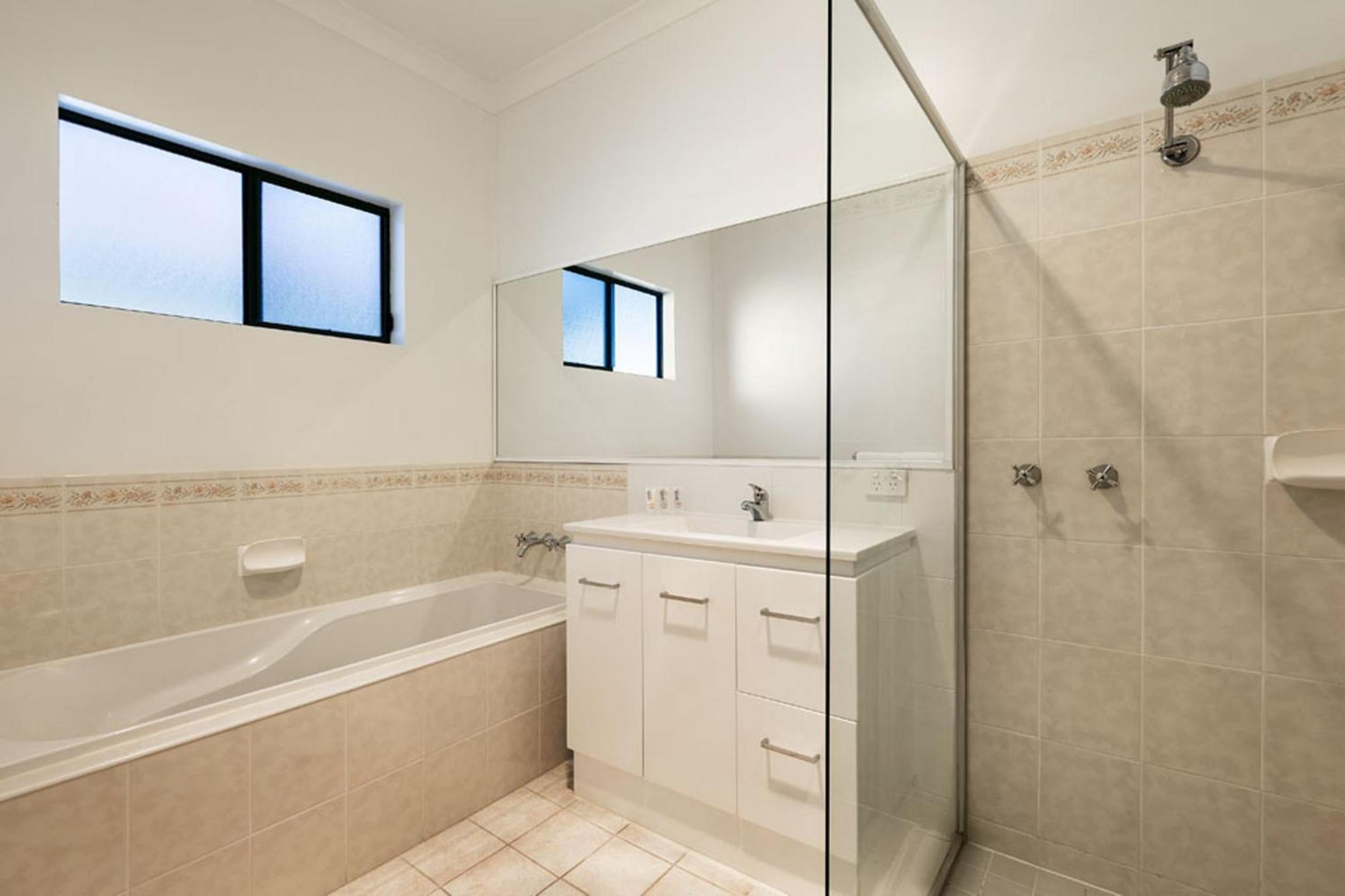 Two-Bedroom Apartment thumbnail 6