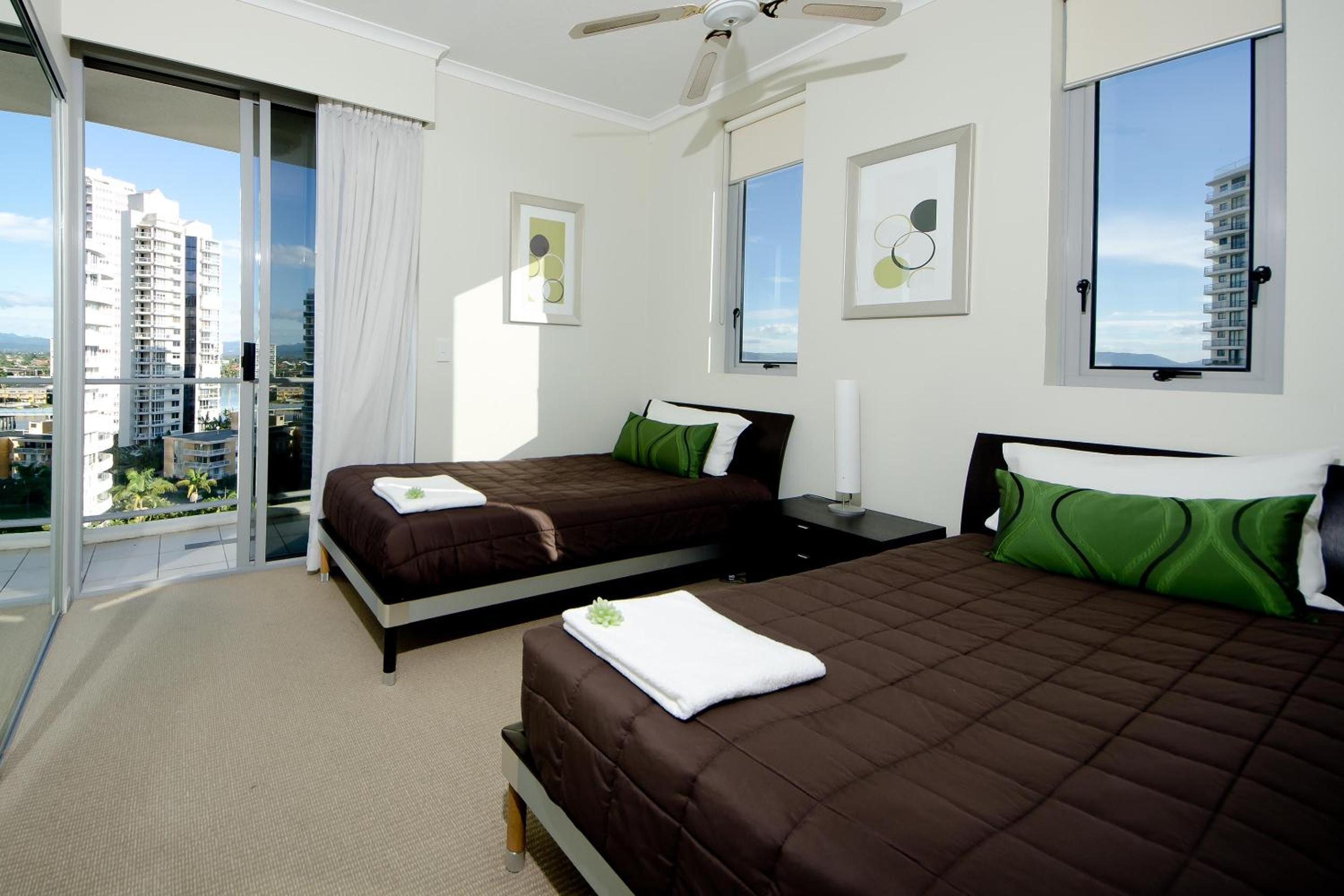 Two-Bedroom Apartment with One Bathroom - Photo 6