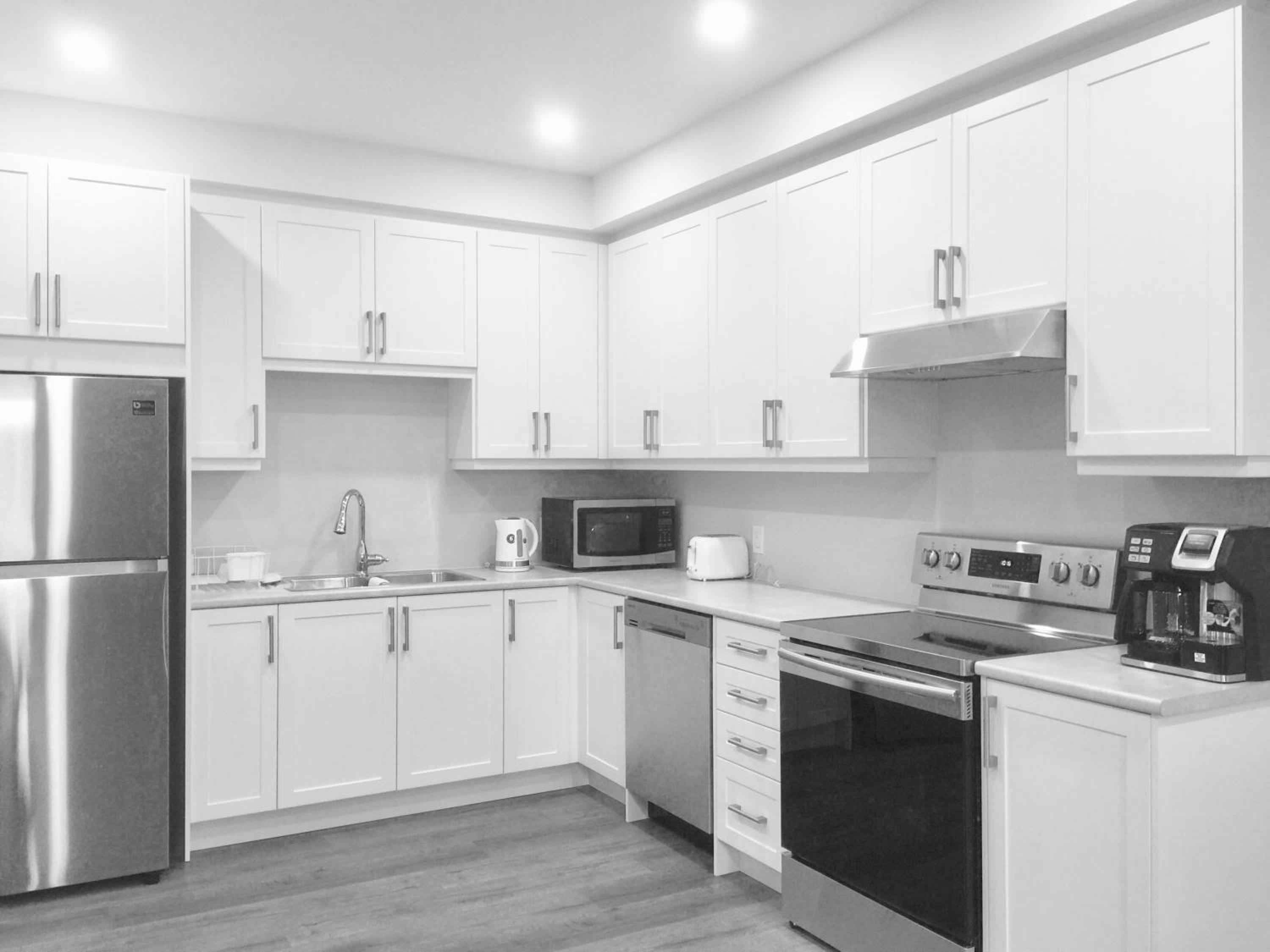 Three-Bedroom Apartment photo 2