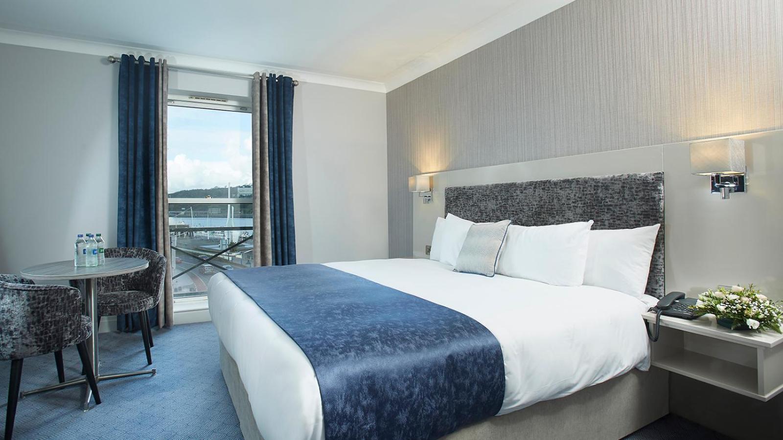 Deluxe King Room - Photo 1