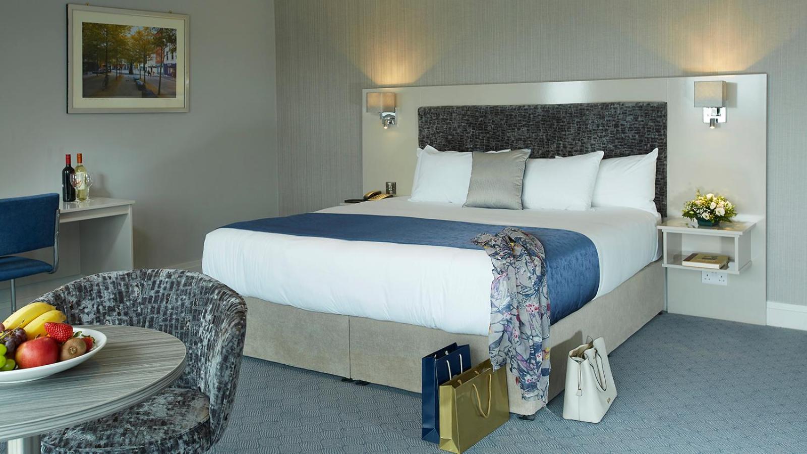 Deluxe King Room - Photo 3